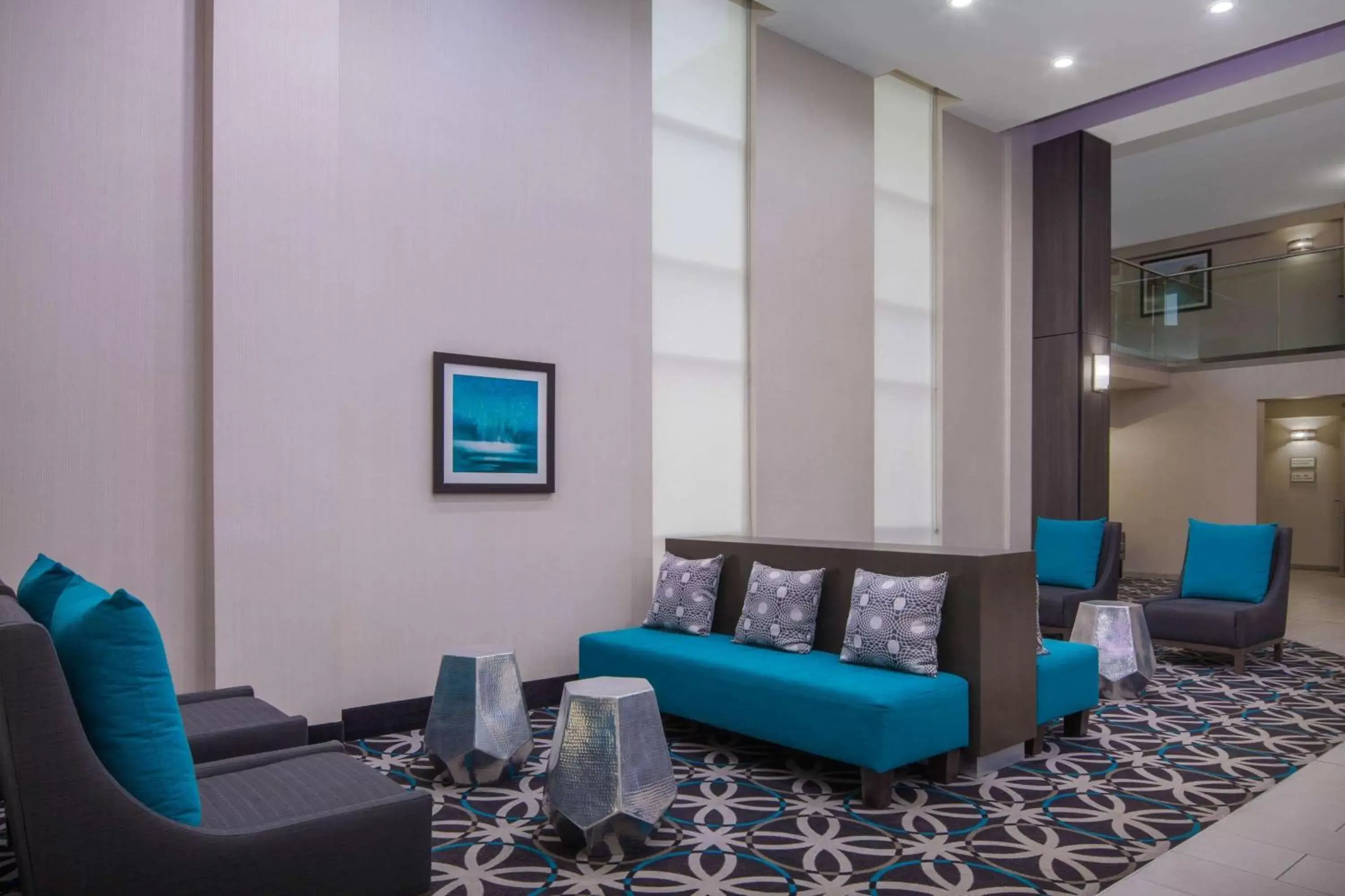 Lobby or reception, Seating Area in La Quinta by Wyndham Chattanooga - East Ridge