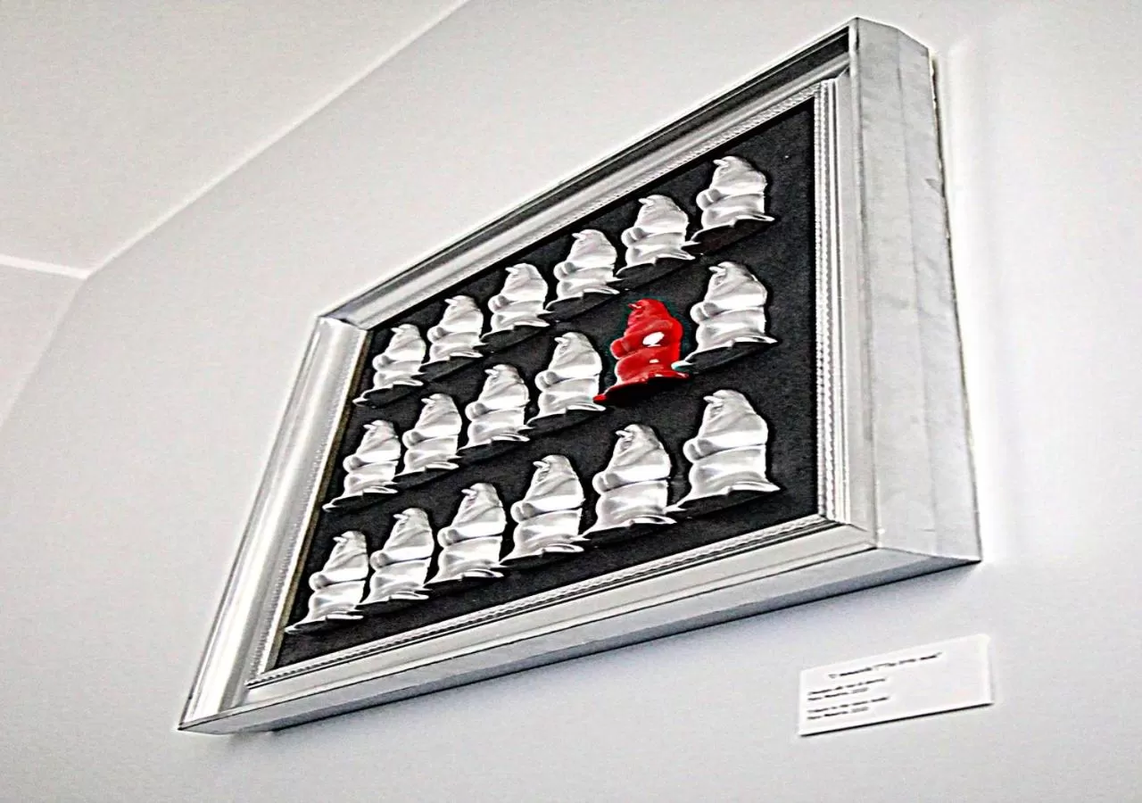 Decorative detail in Cloister inn