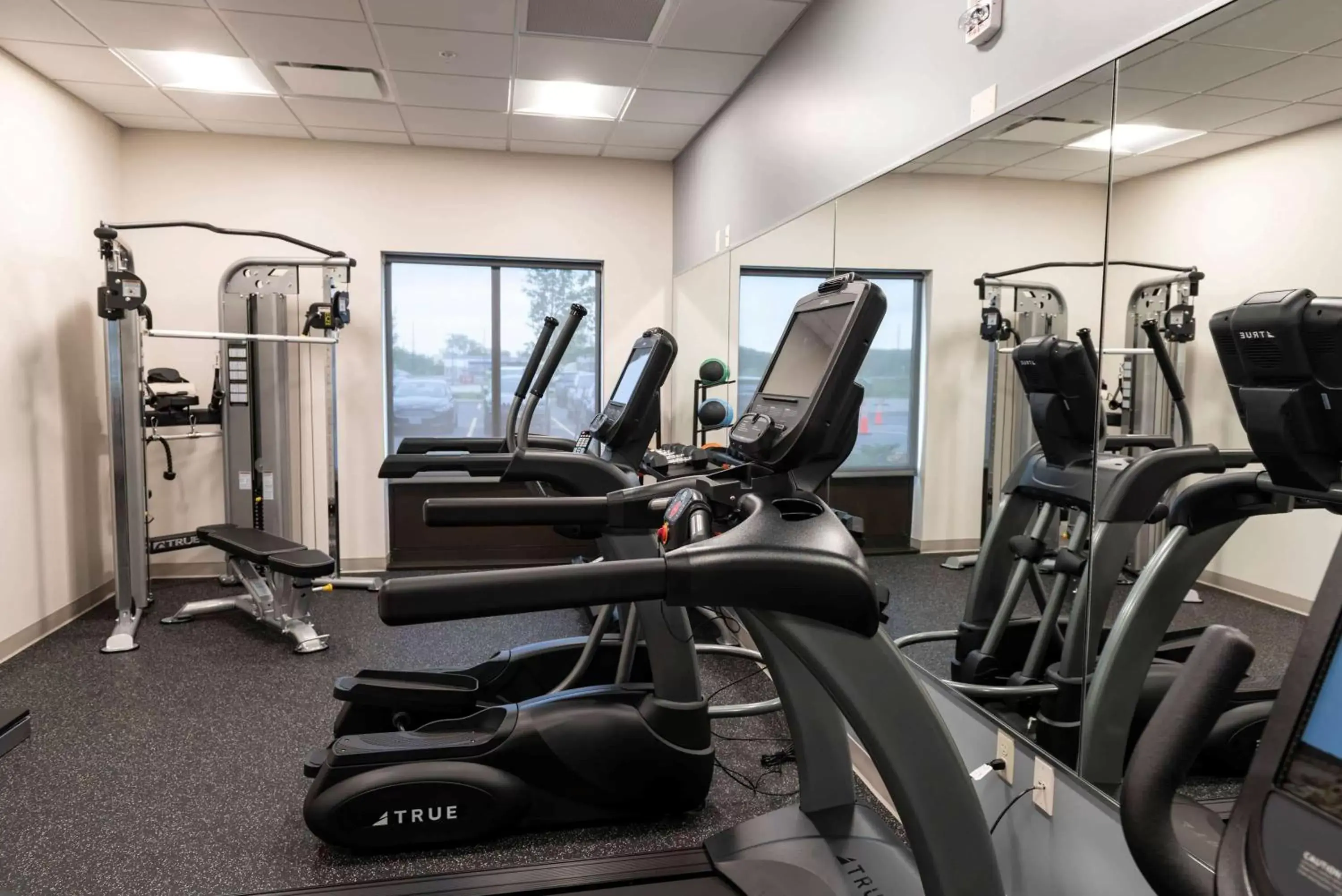 Fitness centre/facilities, Fitness Center/Facilities in Wingate by Wyndham Angola