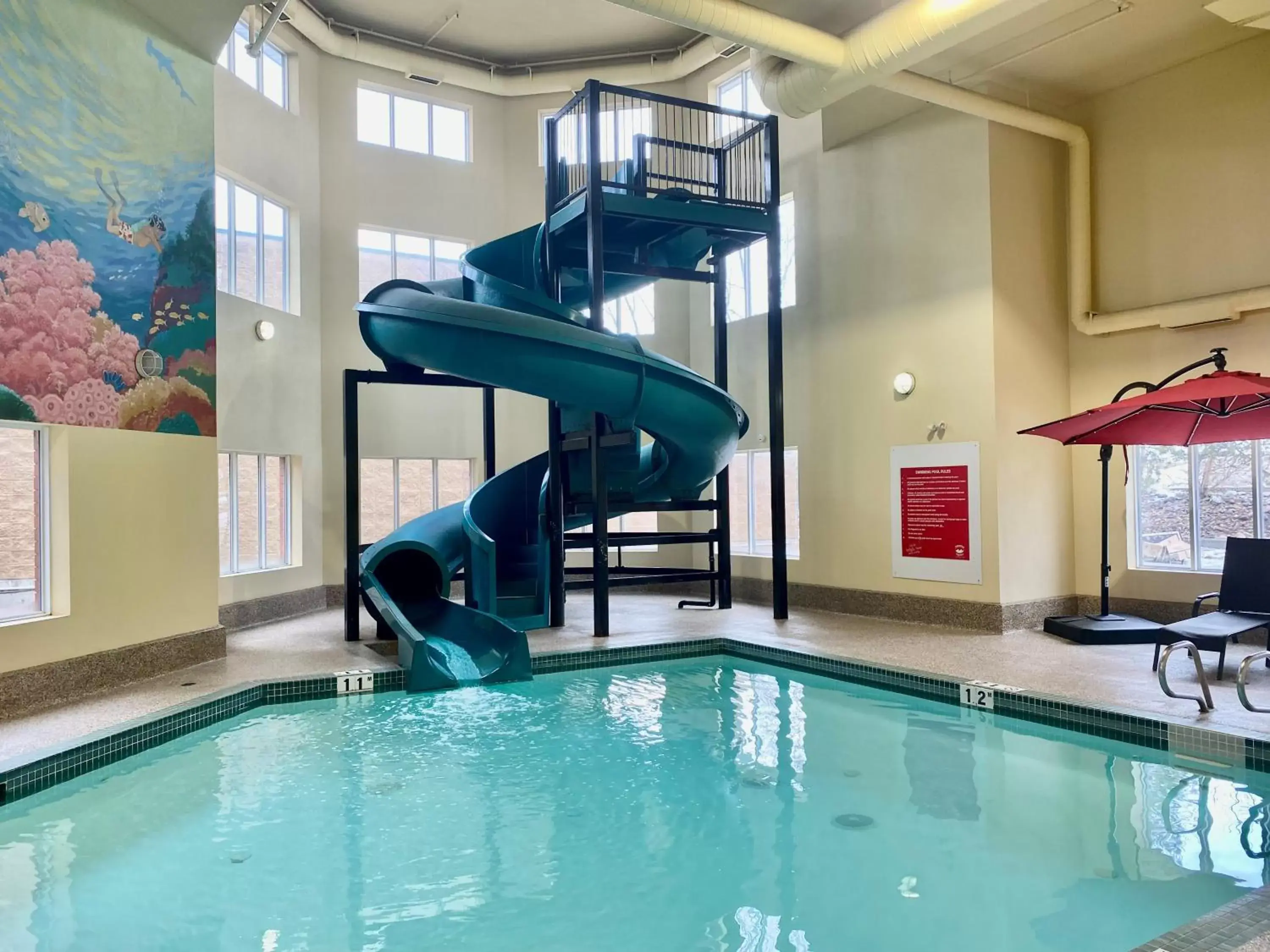 Aqua park, Water Park in Super 8 by Wyndham Edmonton South