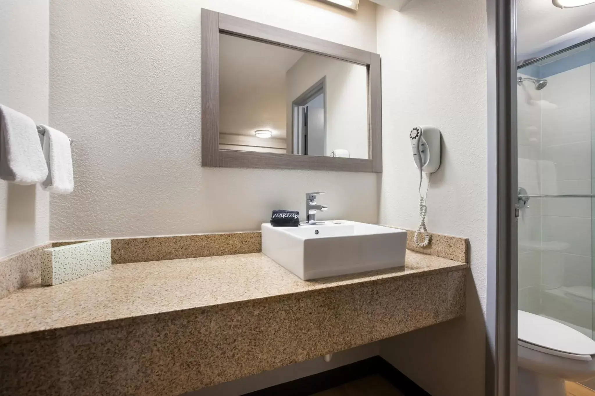 Bathroom in Red Roof Inn Princeton - Ewing