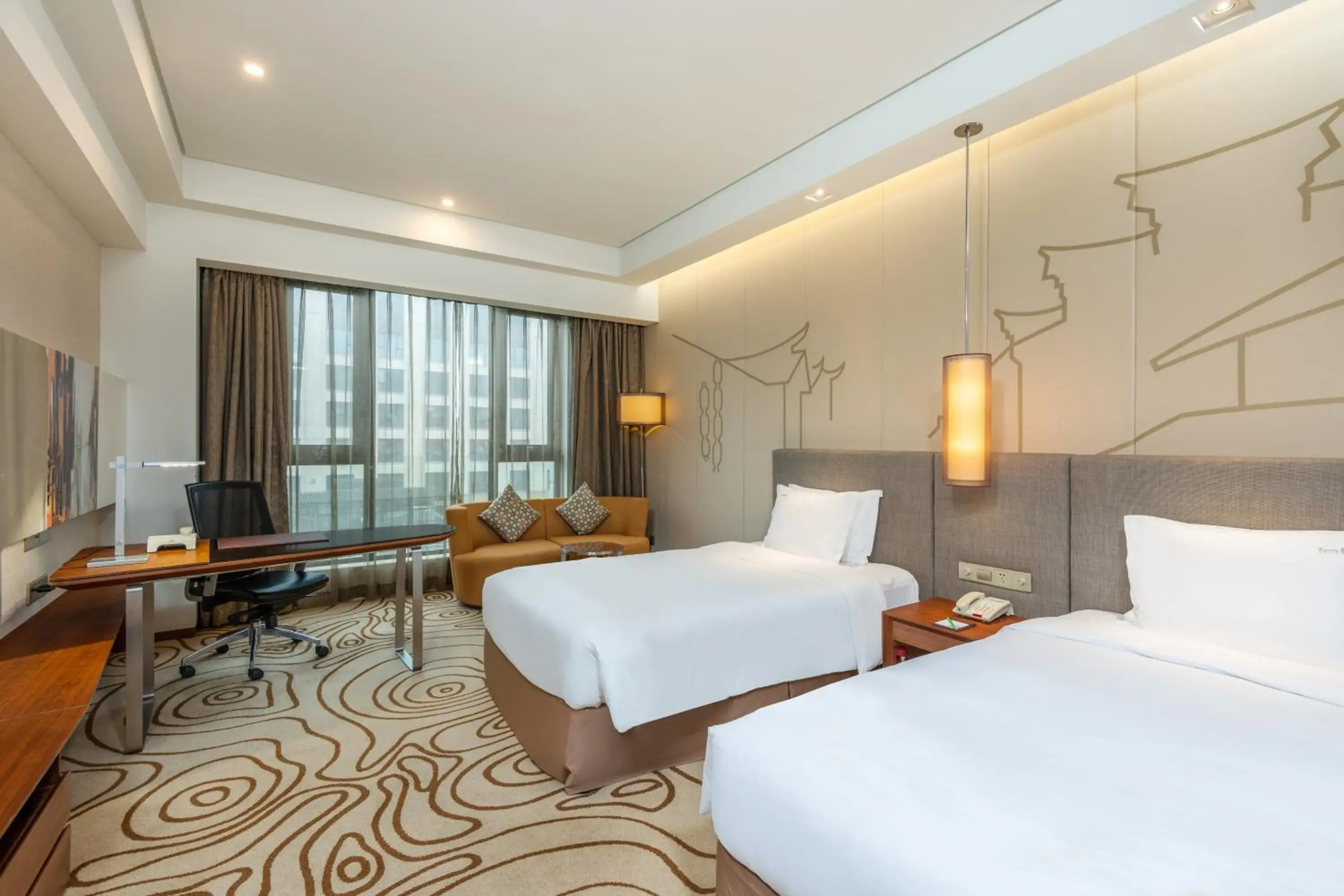 Property building in Holiday Inn Shanghai Hongqiao