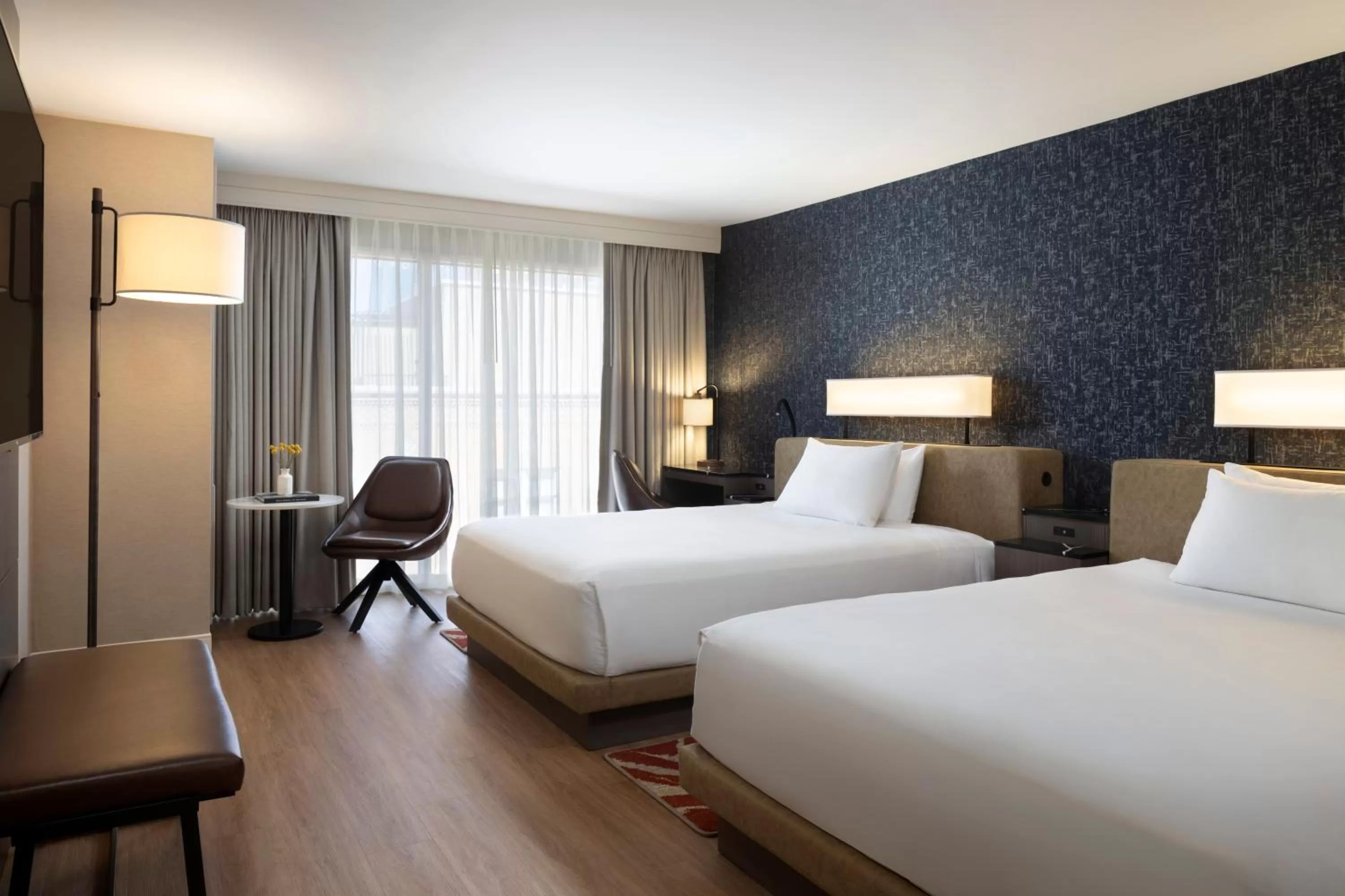 Photo of the whole room, Bed in Hyatt Regency San Antonio Riverwalk