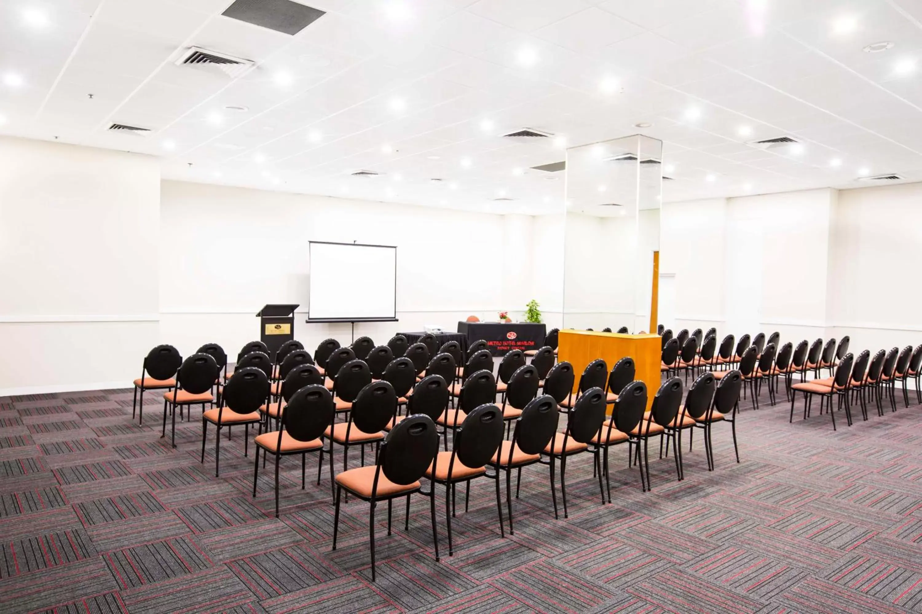 Meeting/conference room in Metro Hotel Marlow Sydney Central