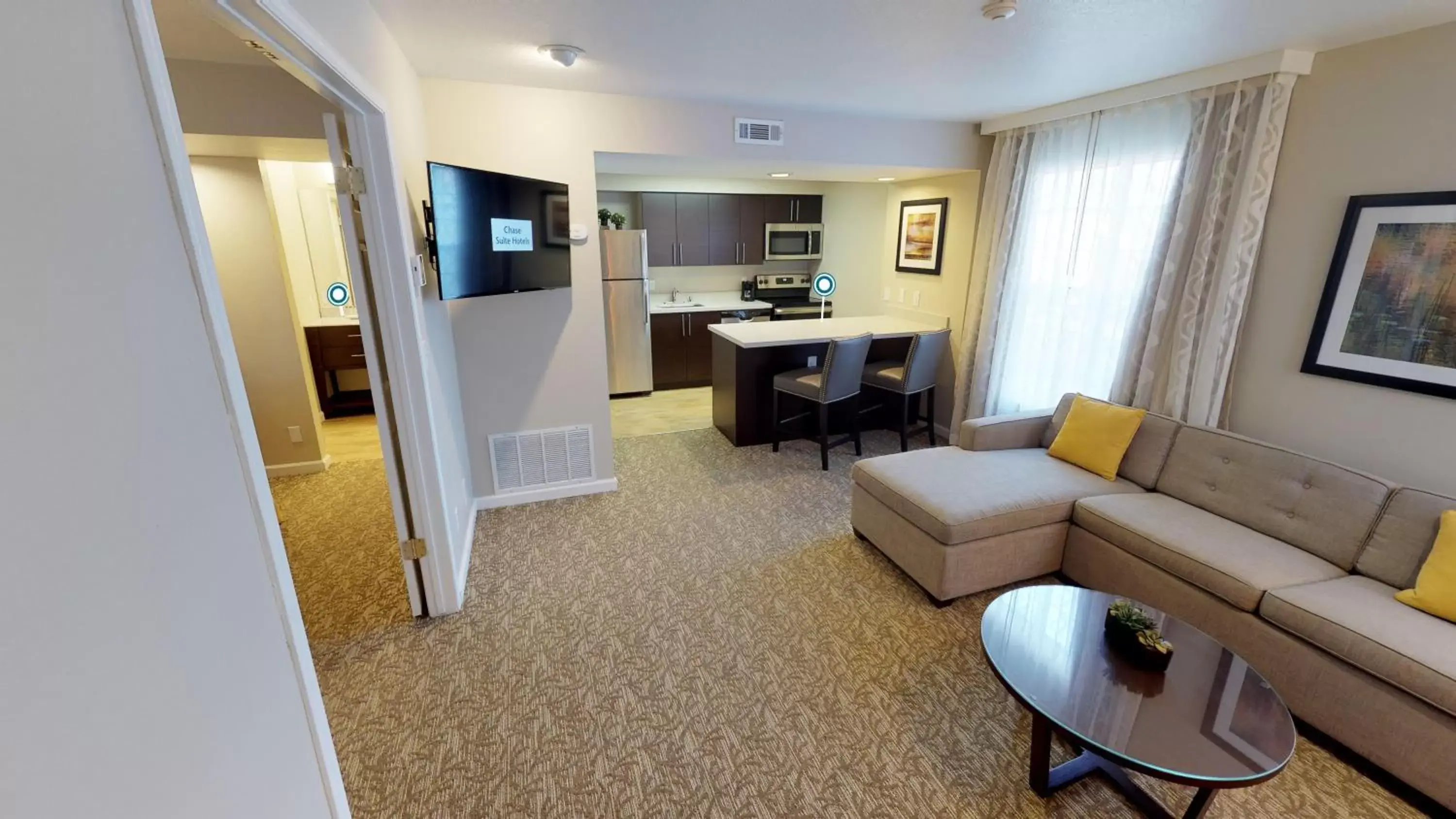 Seating Area in Chase Suite Hotel Newark Fremont