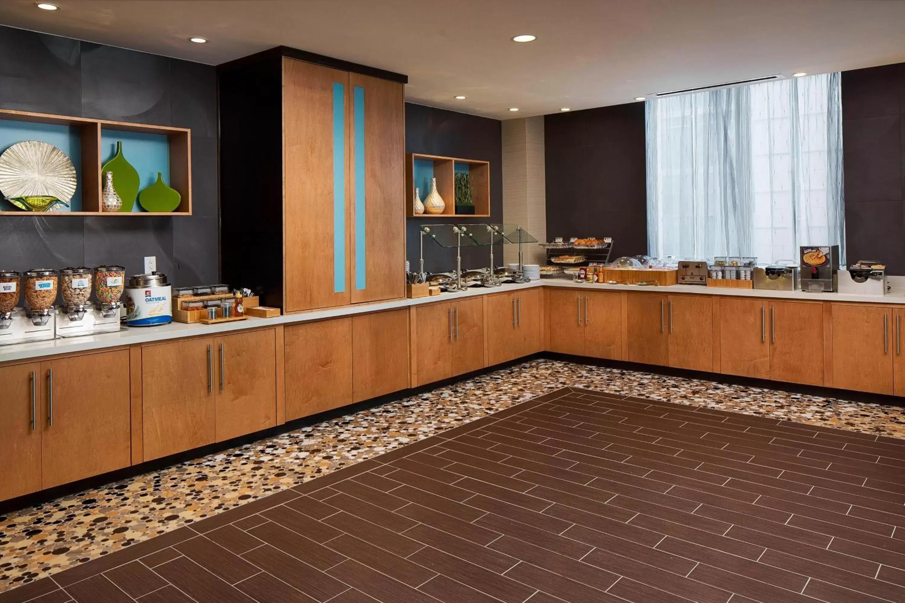 Breakfast, Restaurant/Places to Eat in SpringHill Suites by Marriott Houston Downtown/Convention Center