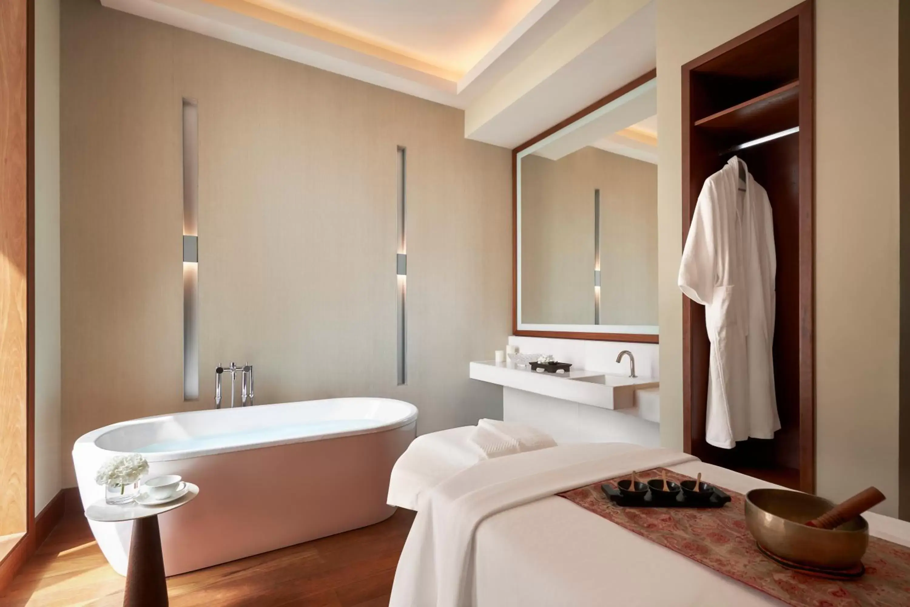 Spa and wellness centre/facilities, Bathroom in Anantara Downtown Dubai