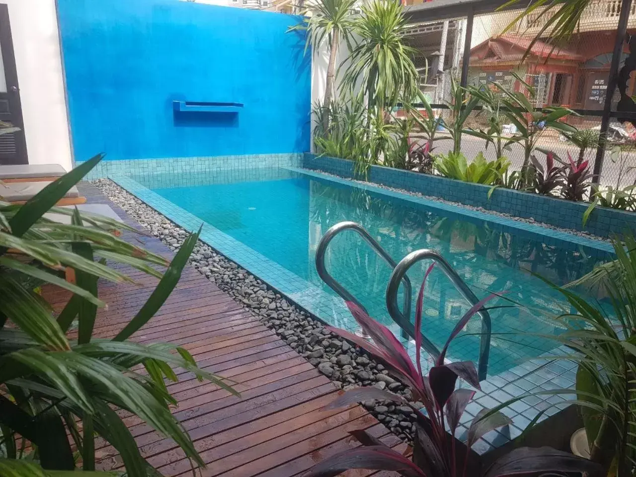 Swimming Pool in Baahu Villa