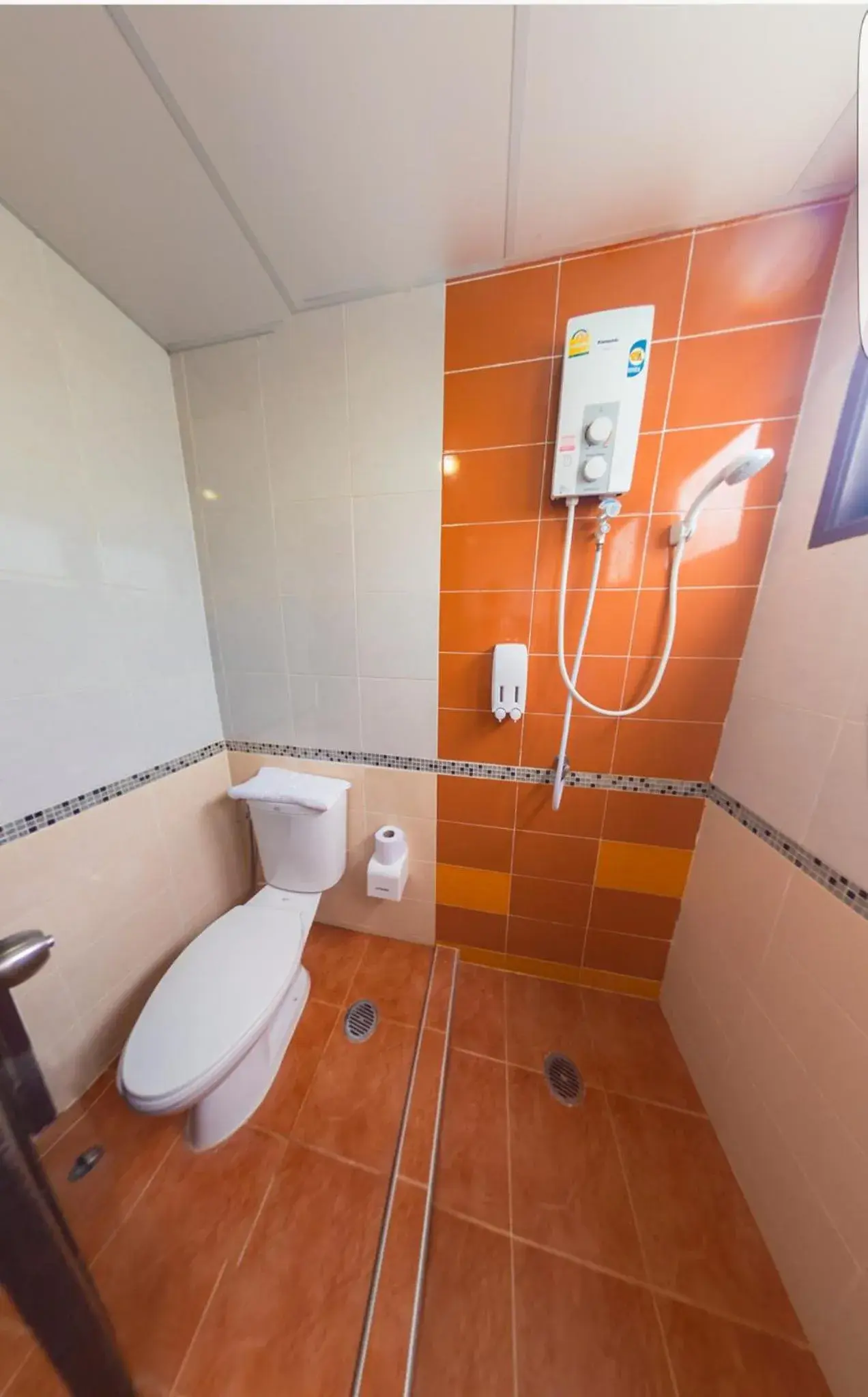 Bathroom in Morakot Lanta Resort