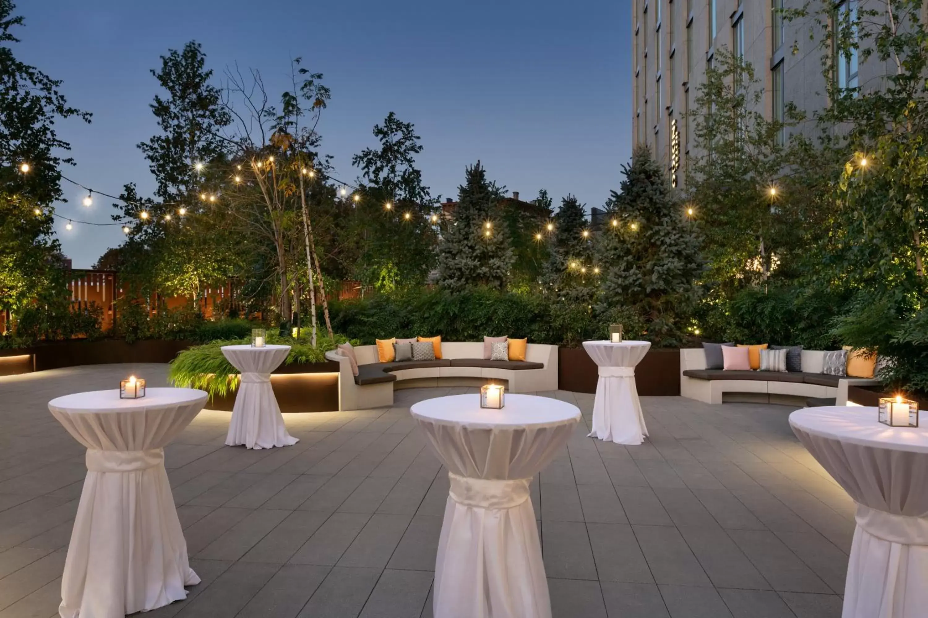 Meeting/conference room, Banquet Facilities in Hotel Indigo - Williamsburg - Brooklyn, an IHG Hotel