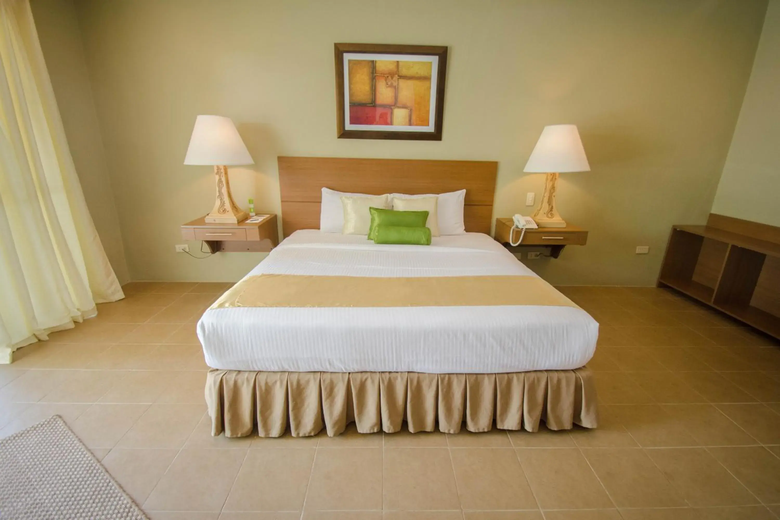 Bed in Almont Inland Resort