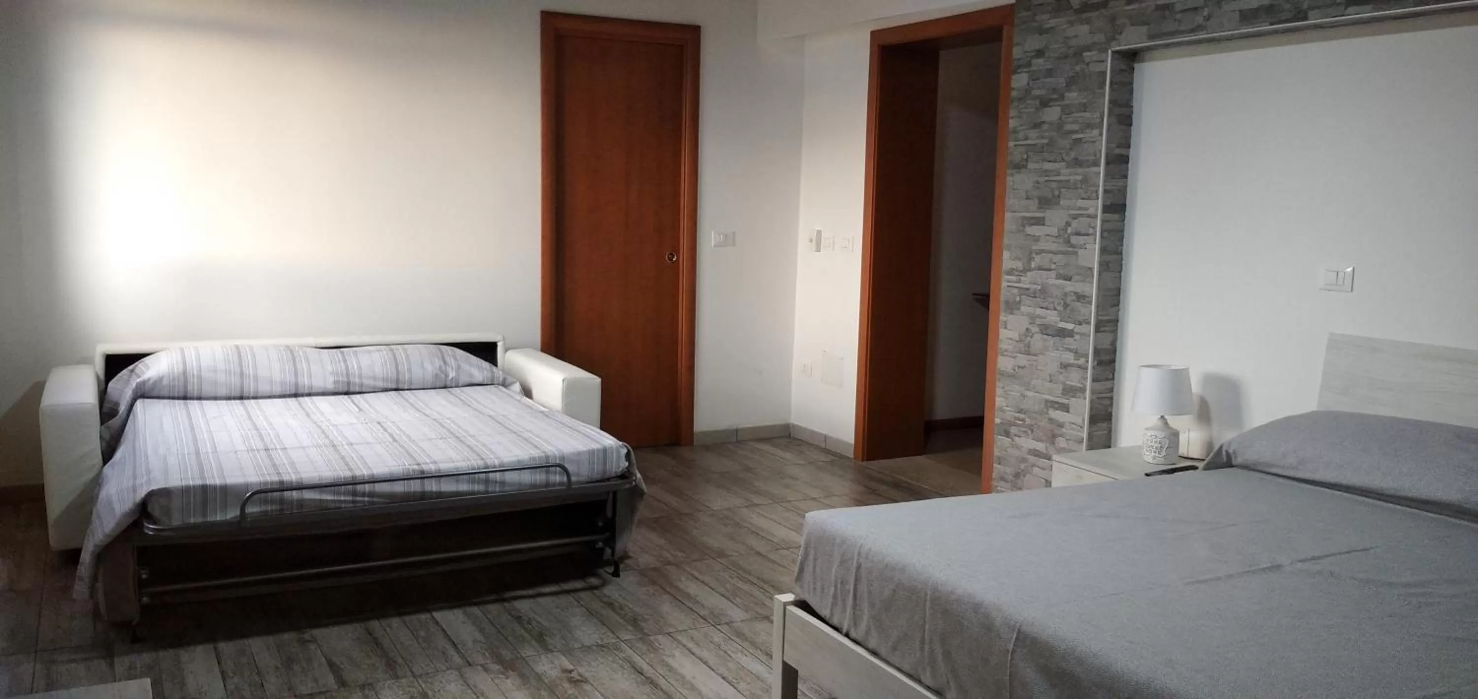 Photo of the whole room, Bed in B&B Leonida