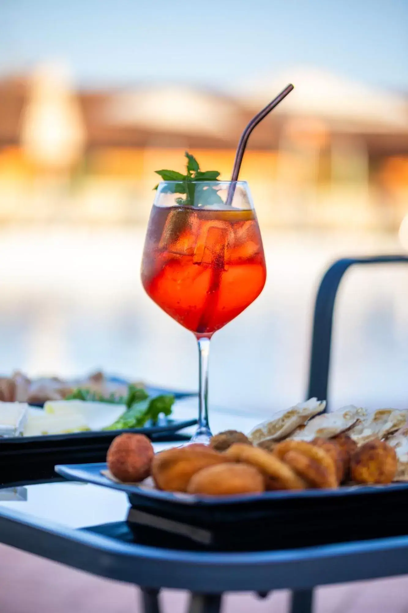 Lounge or bar in Le Terrazze sul Lago Hotel & Residence