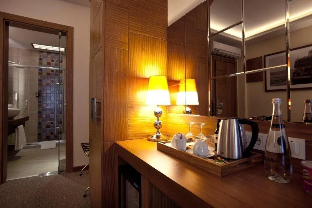 Coffee/tea facilities in Collage Pera Hotel