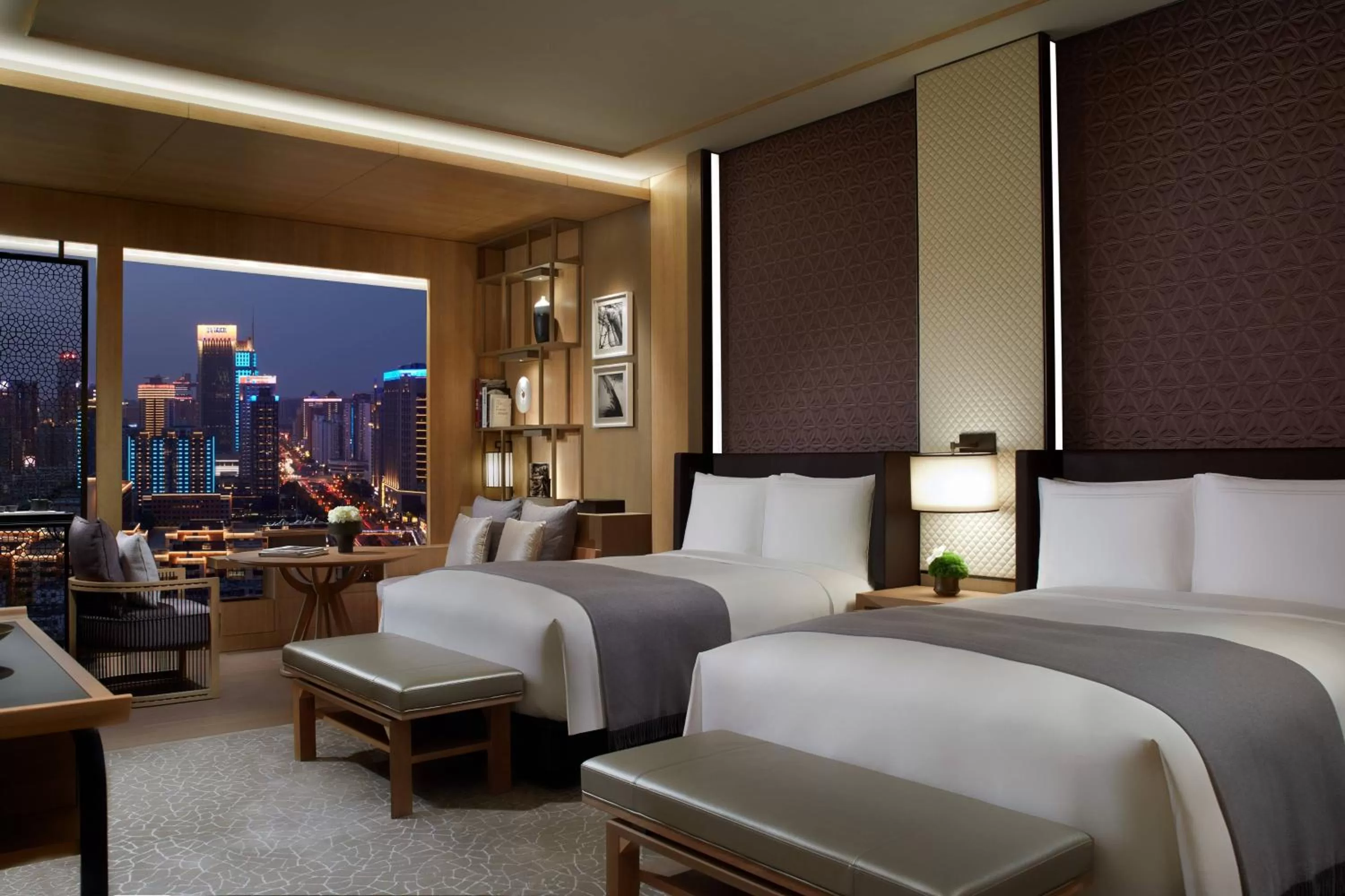 Photo of the whole room, Bed in The Ritz-Carlton, Xi'an