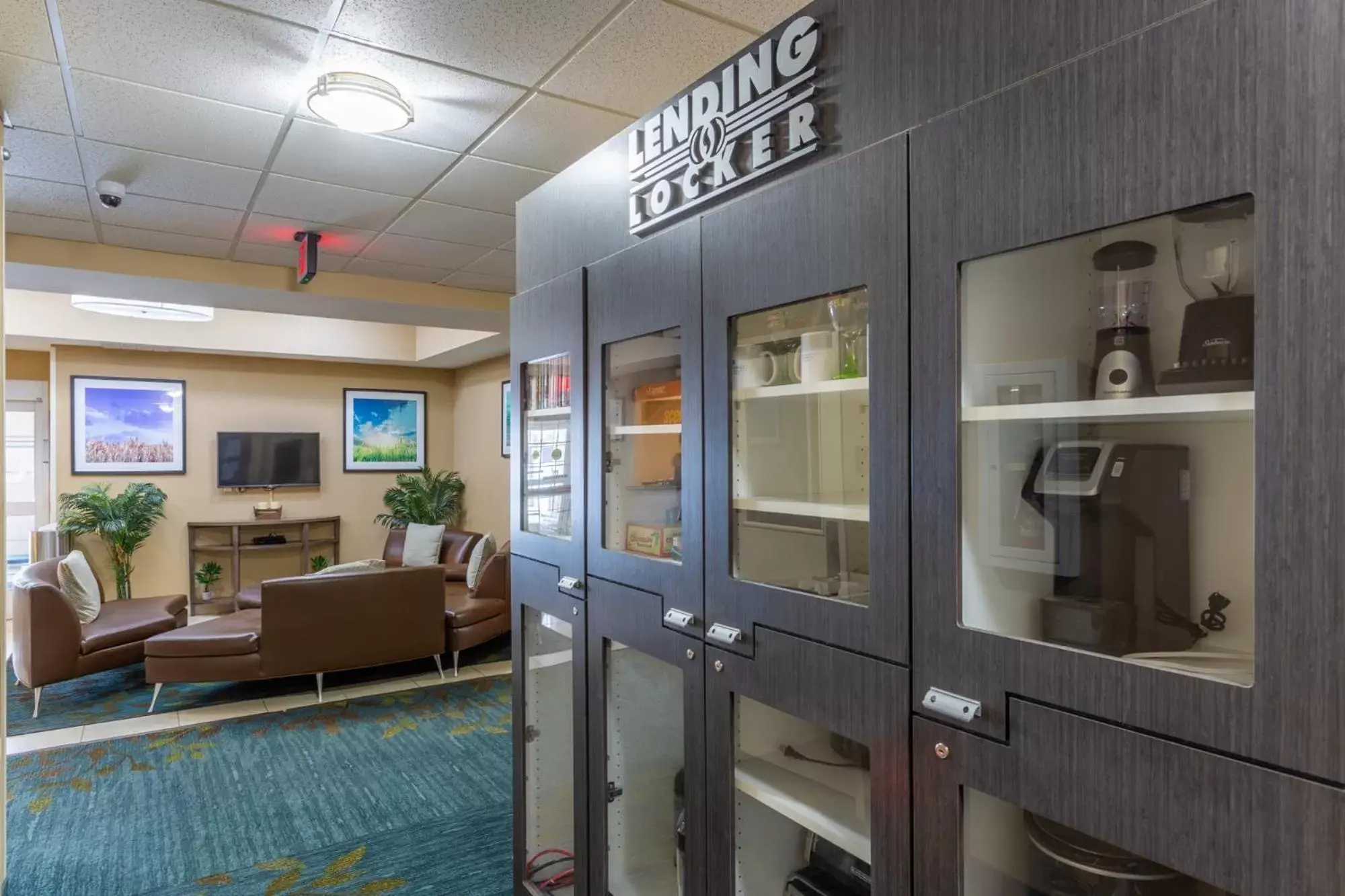 Lobby or reception in Candlewood Suites South Bend Airport, an IHG Hotel