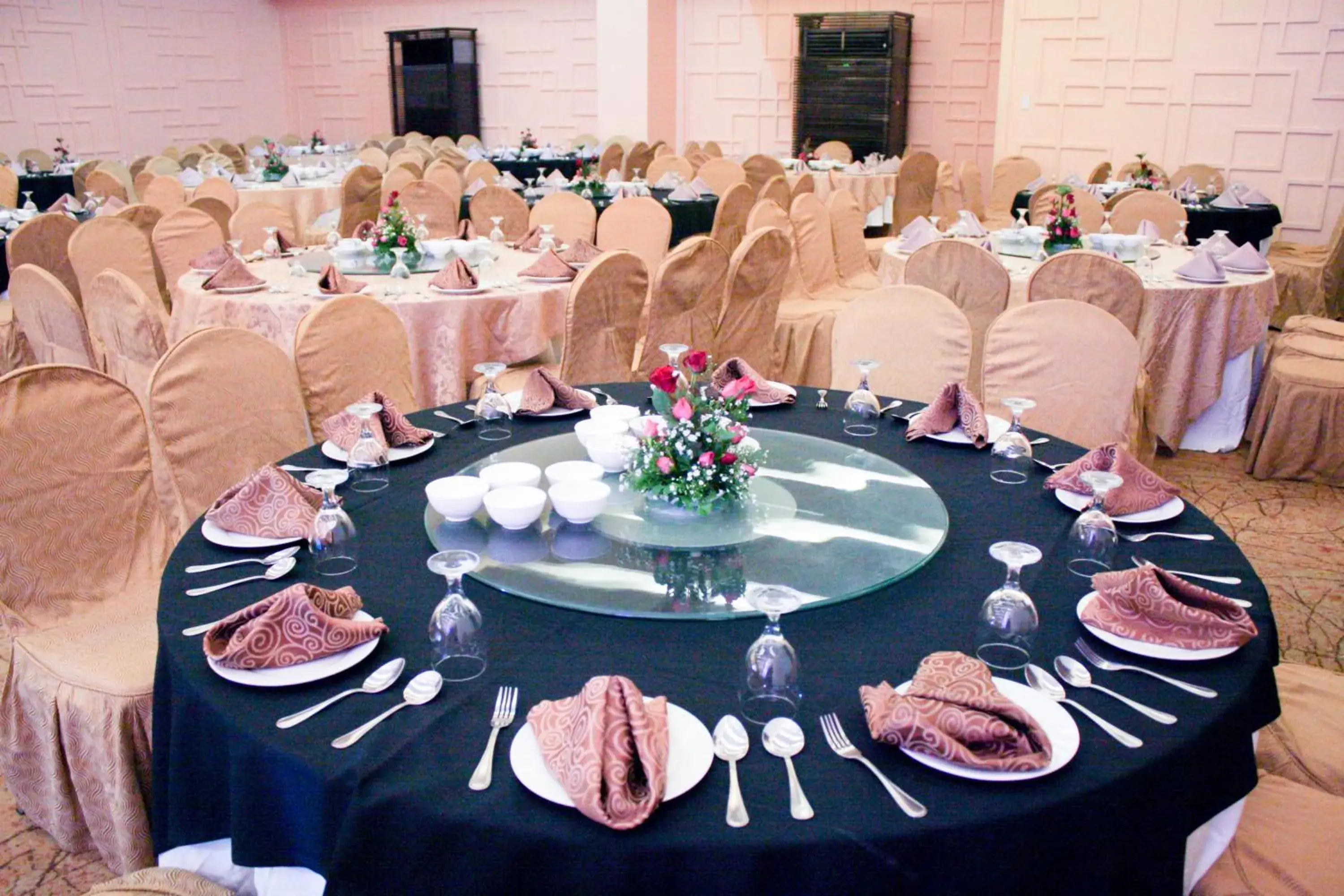 Banquet/Function facilities, Restaurant/Places to Eat in Manila Grand Opera Hotel