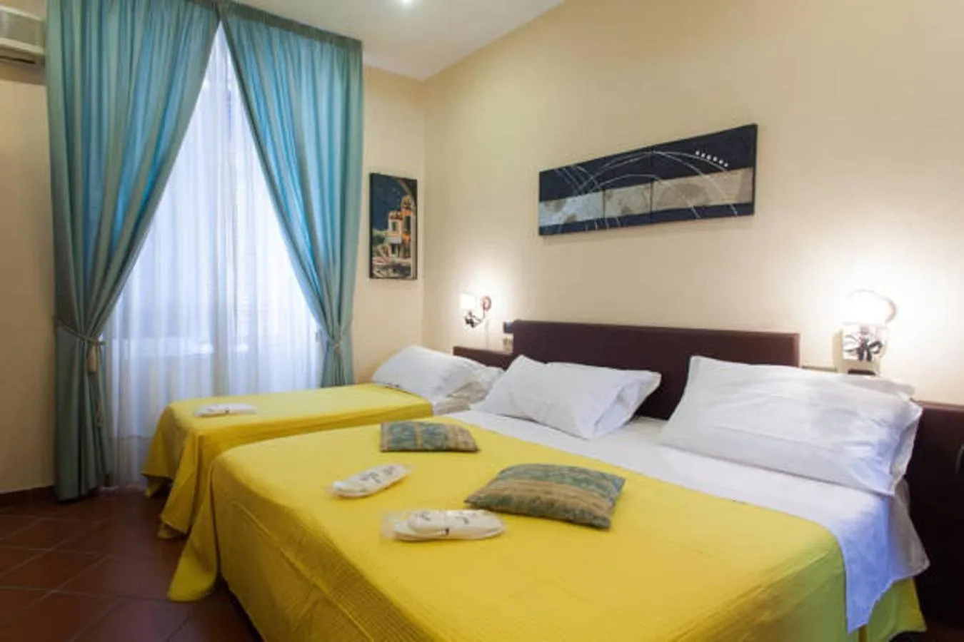 Photo of the whole room, Bed in Hotel Toledo