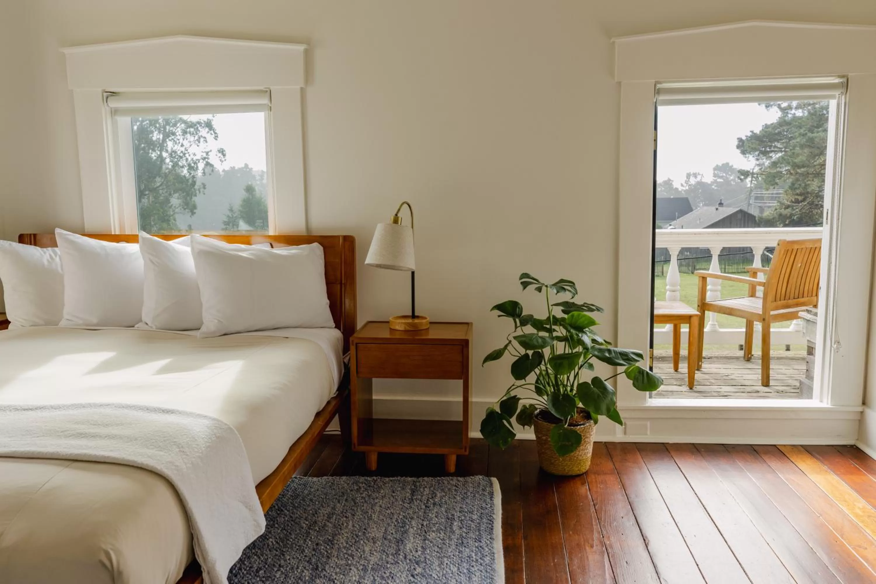 Bed in SCP Mendocino Inn and Farm