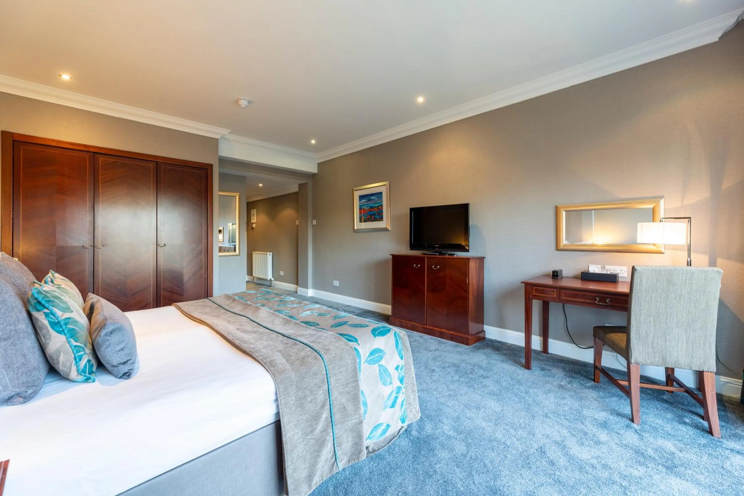 Bed in Sherbrooke Castle Hotel