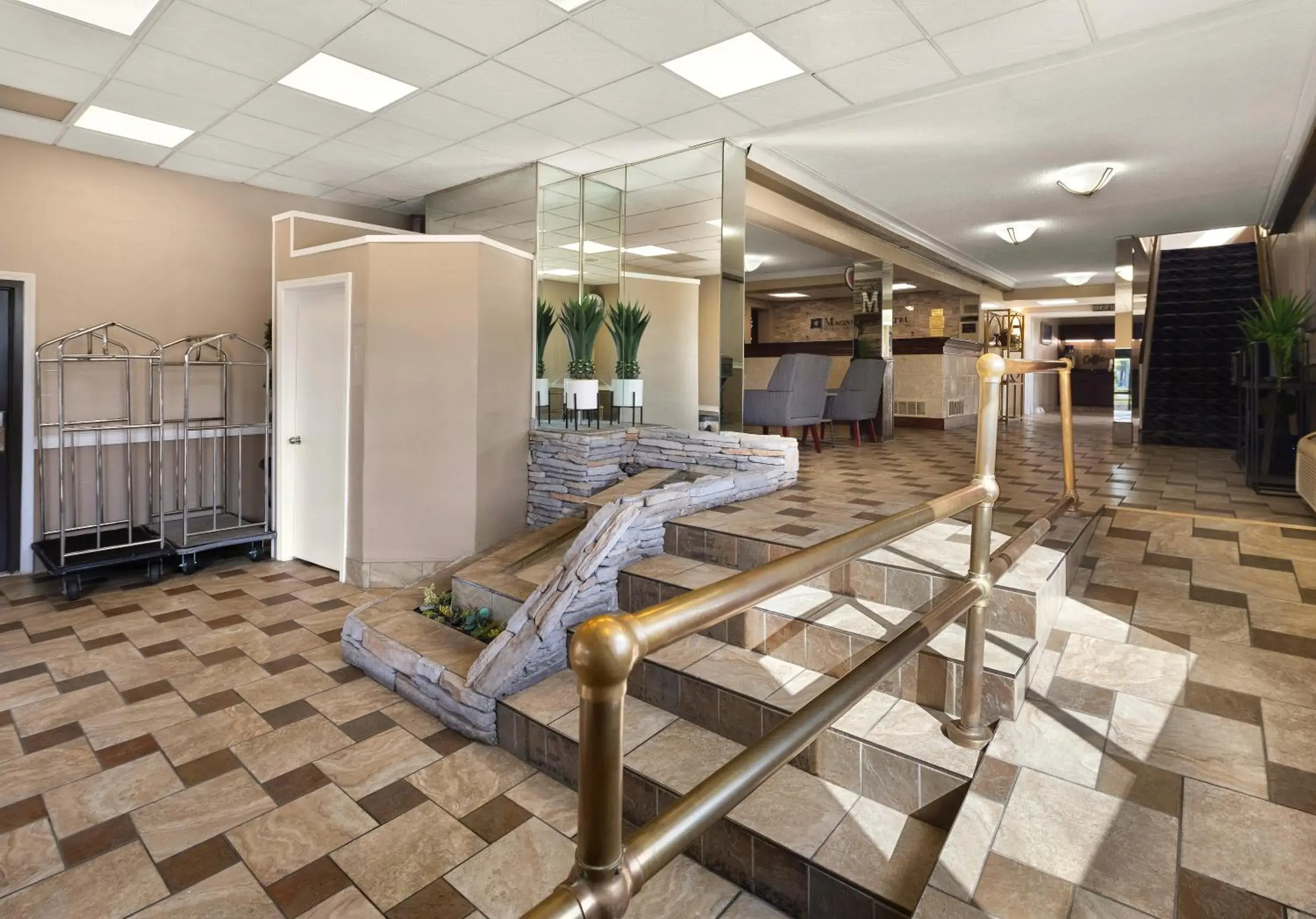 Lobby or reception, Fitness Center/Facilities in Magnuson Hotel Detroit Airport