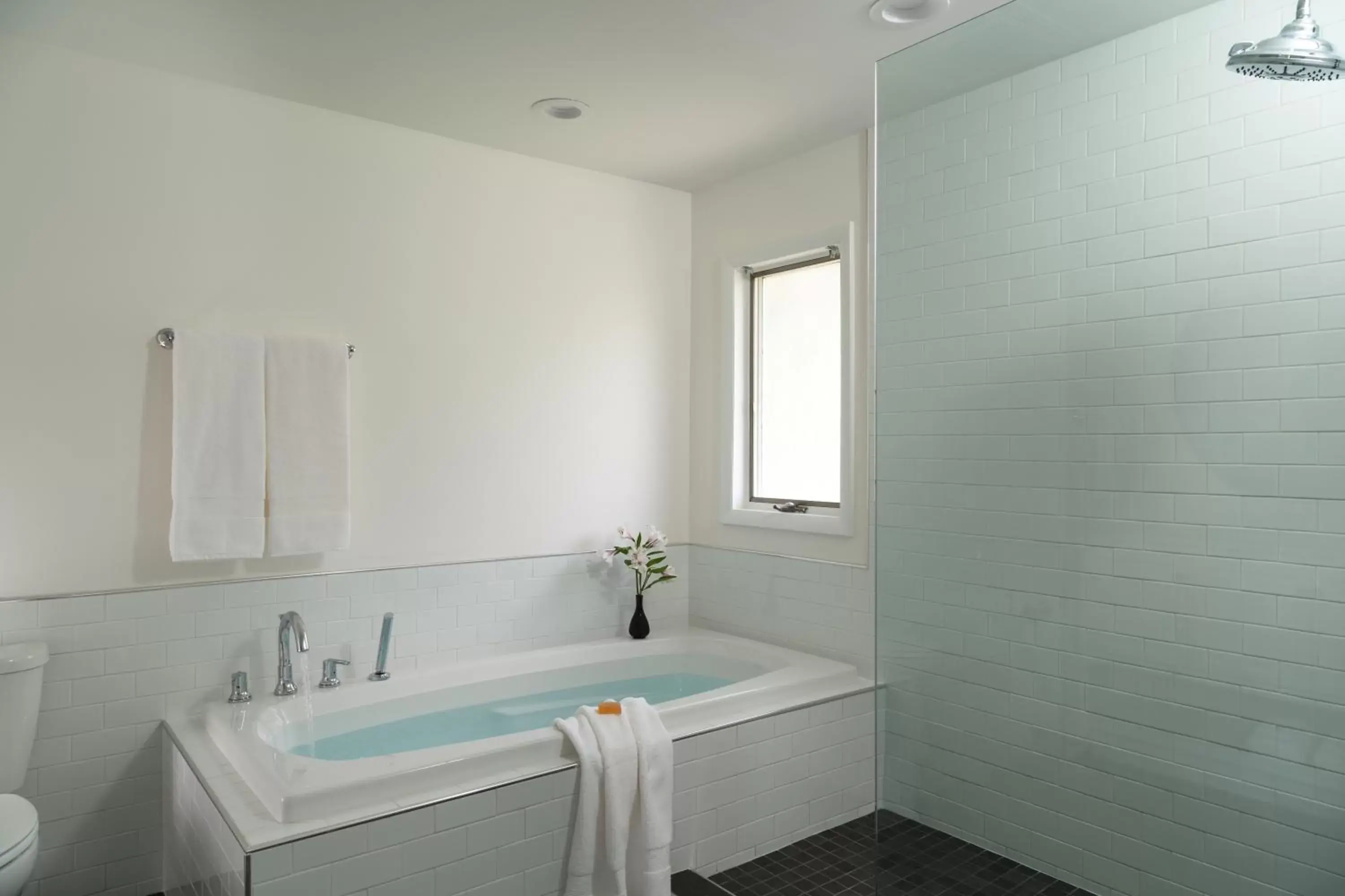 Bathroom in Silver Birches Resort