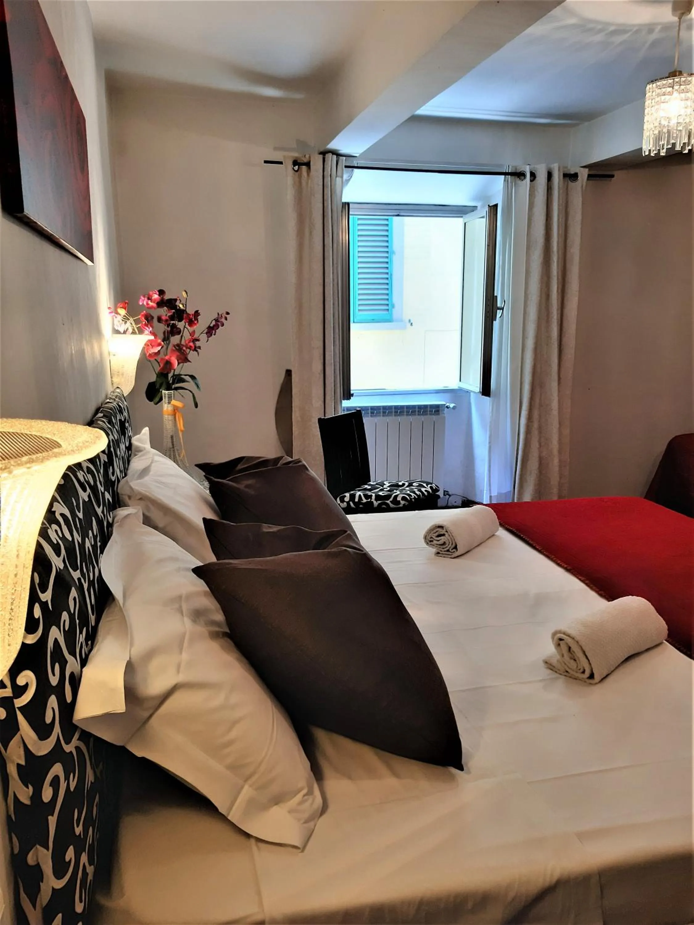 Bed in Hotel Victoria