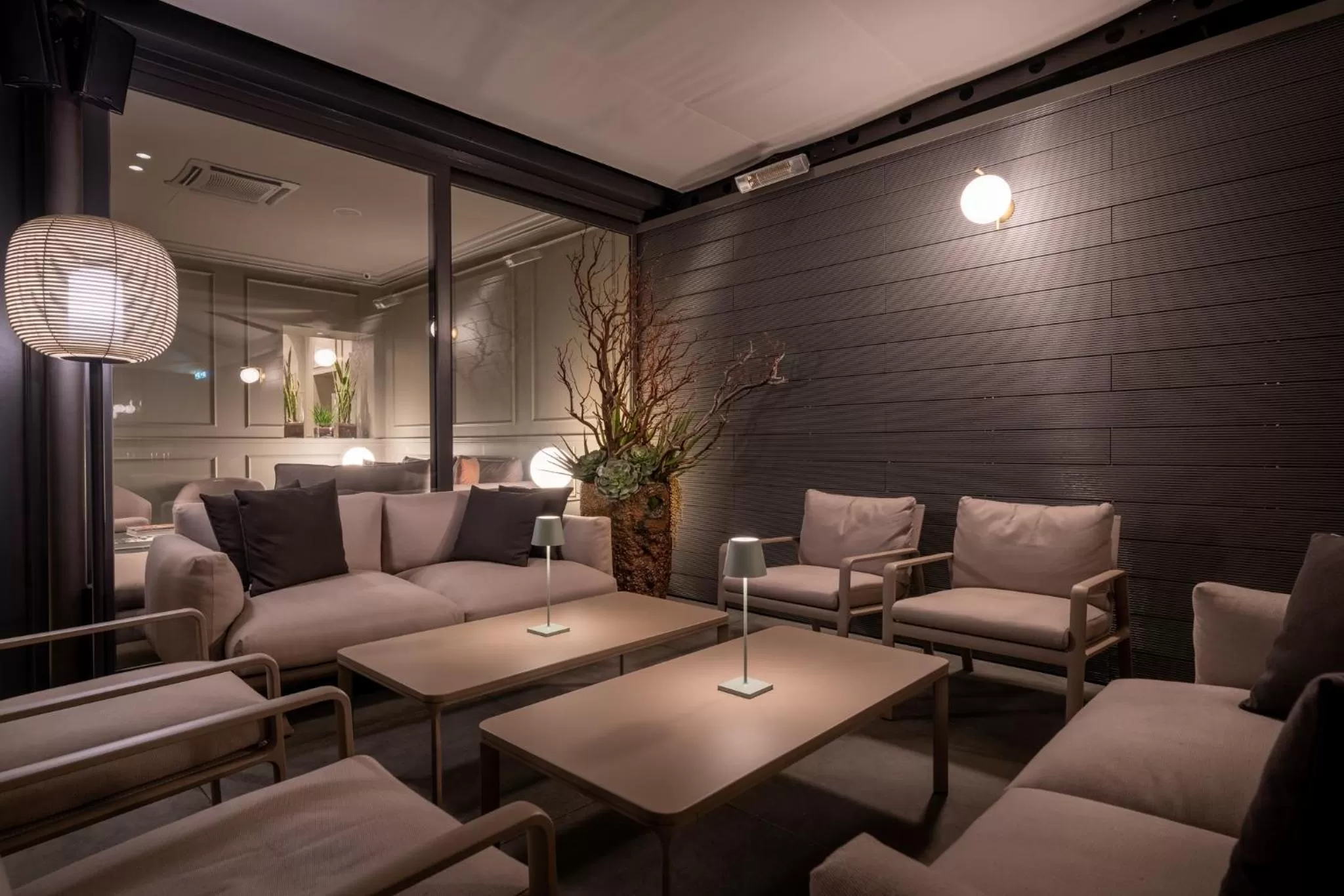 Patio in WorldHotel Casati 18