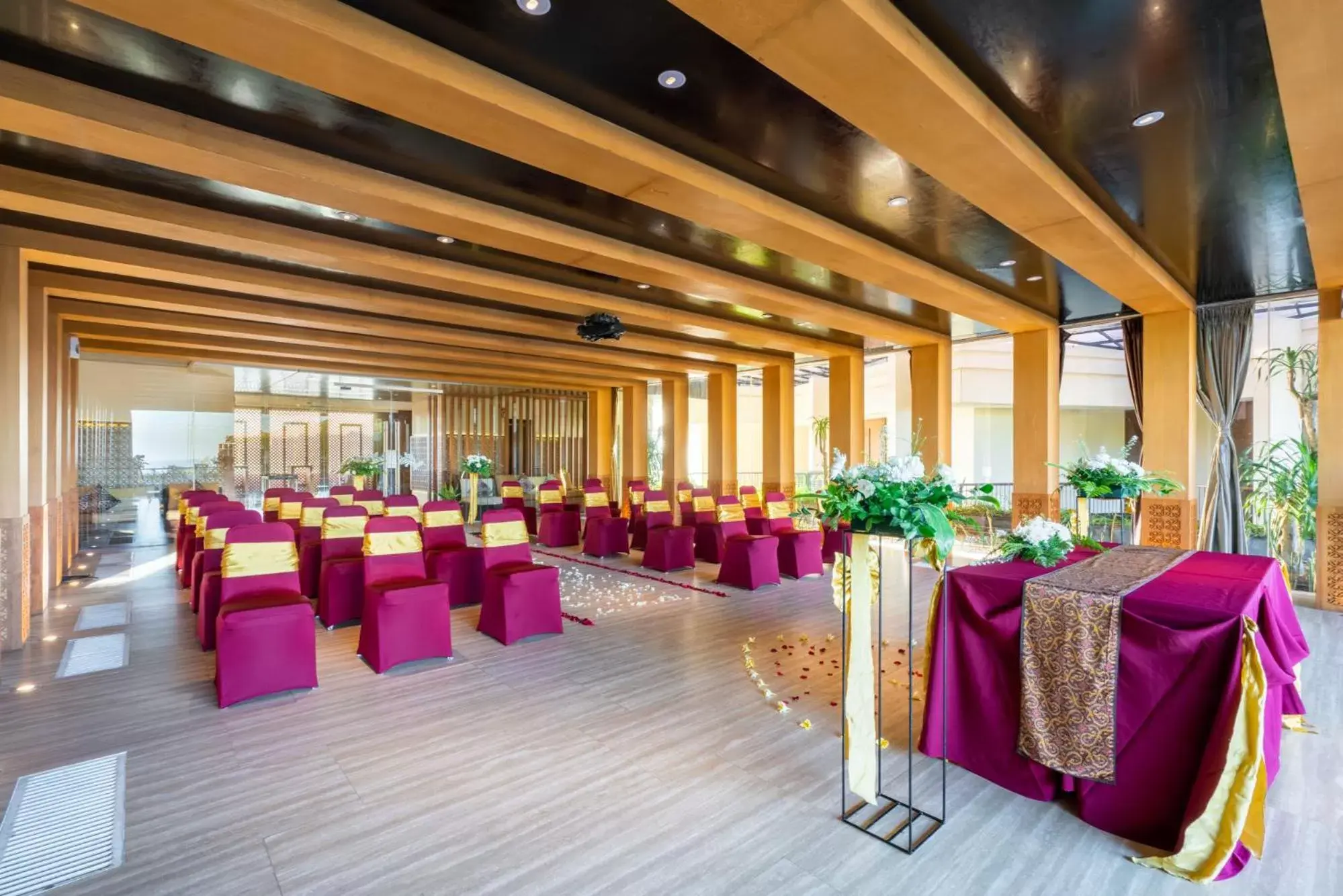 Banquet/Function facilities, Restaurant/Places to Eat in Vouk Hotel and Suites