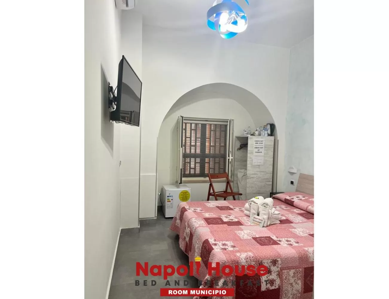 Photo of the whole room, Bed in Napoli House Dream