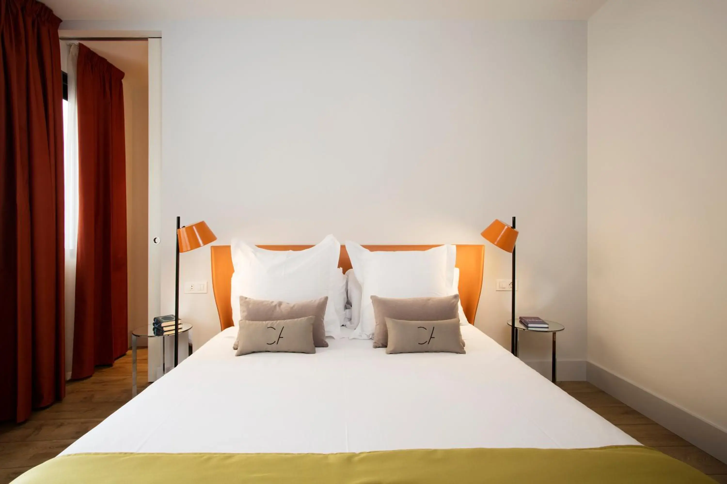 Bed in Cosmo Apartments Passeig de Gràcia