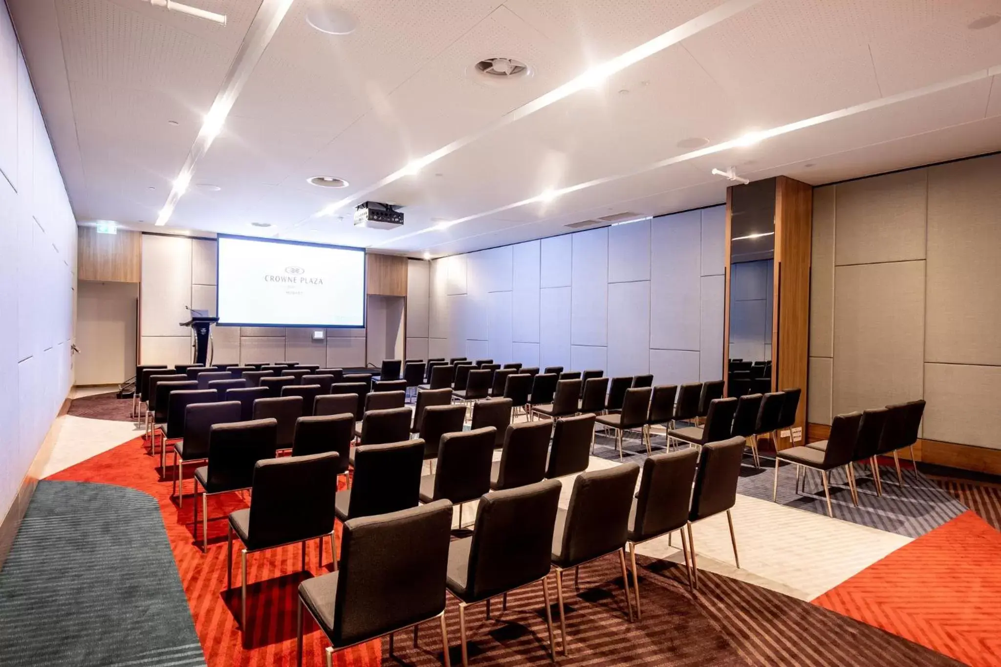 Meeting/conference room in Crowne Plaza Hobart, an IHG Hotel