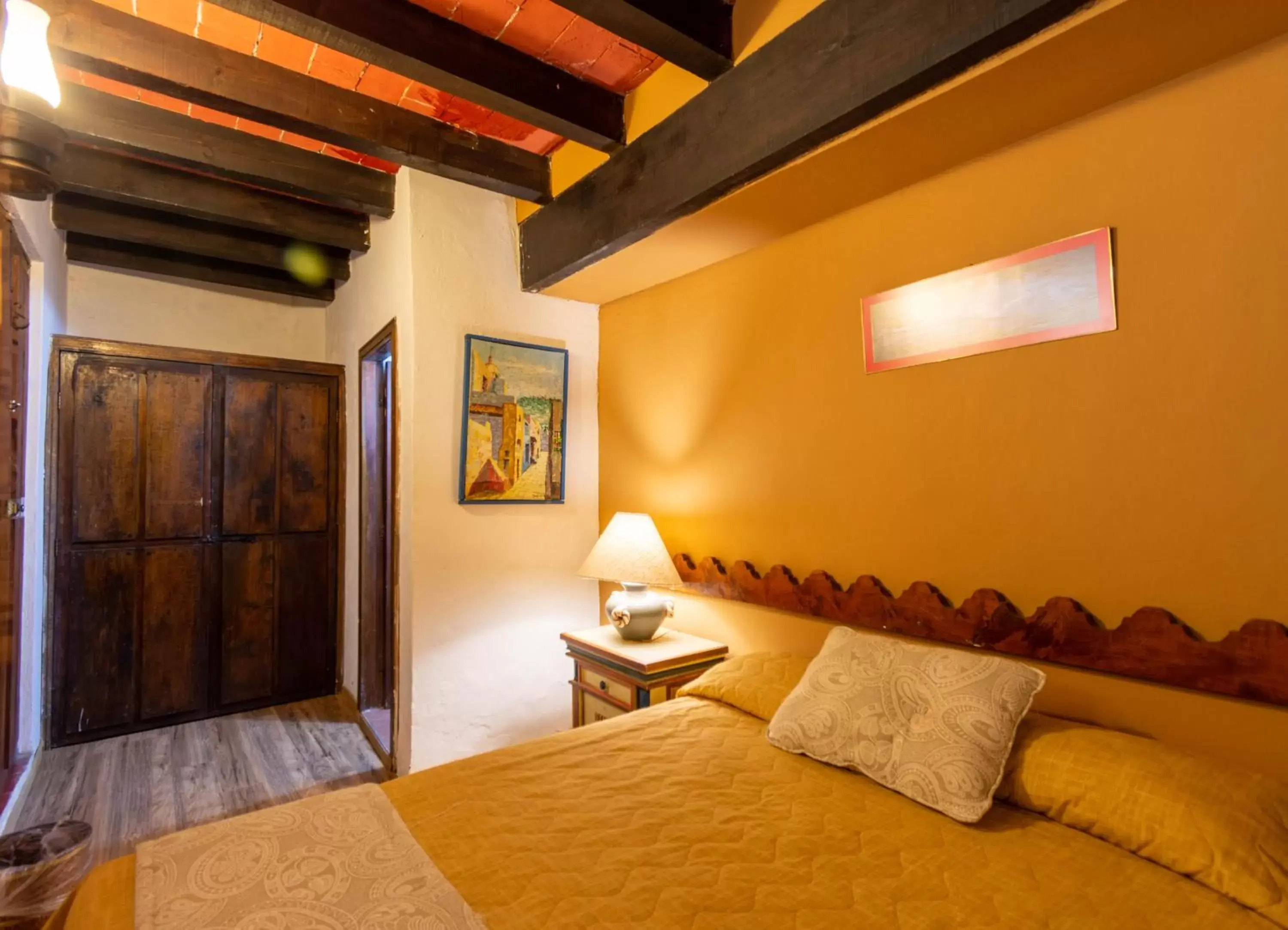 Bedroom, Bed in Hosteria del Frayle
