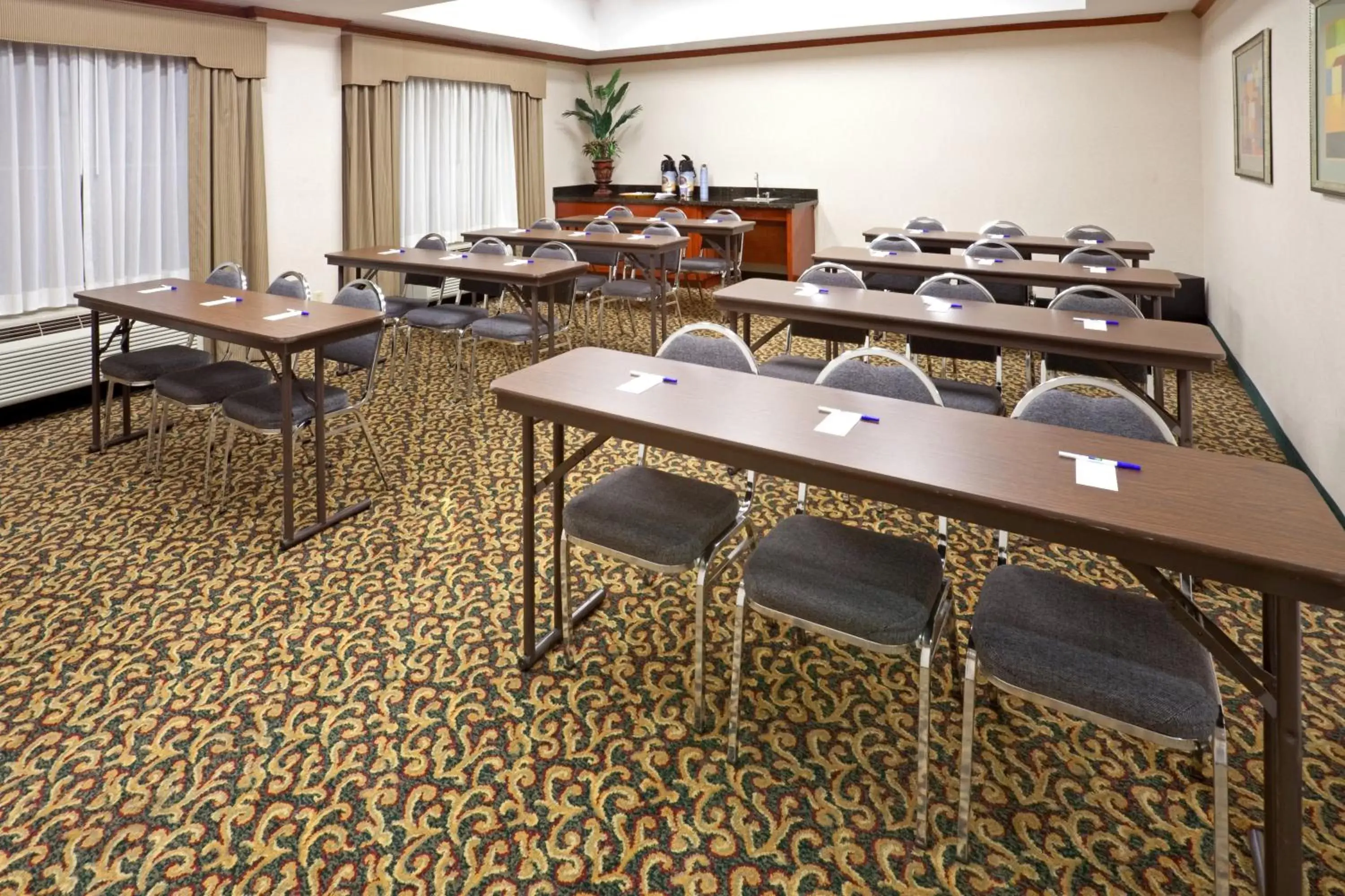 Meeting/conference room in Holiday Inn Express Hotel & Suites Decatur, TX, an IHG Hotel