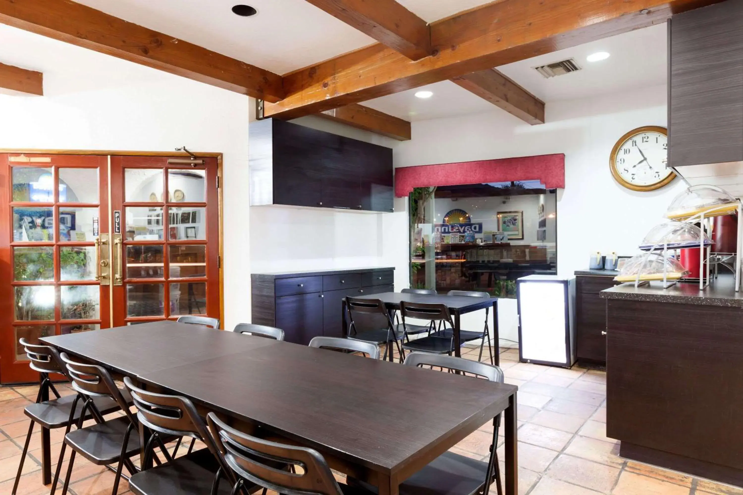 Restaurant/places to eat in Days Inn by Wyndham Castaic Six Flags Magic Mountain Restaurant/places to eat in Days Inn by Wyndham Castaic Six Flags Magic Mountain