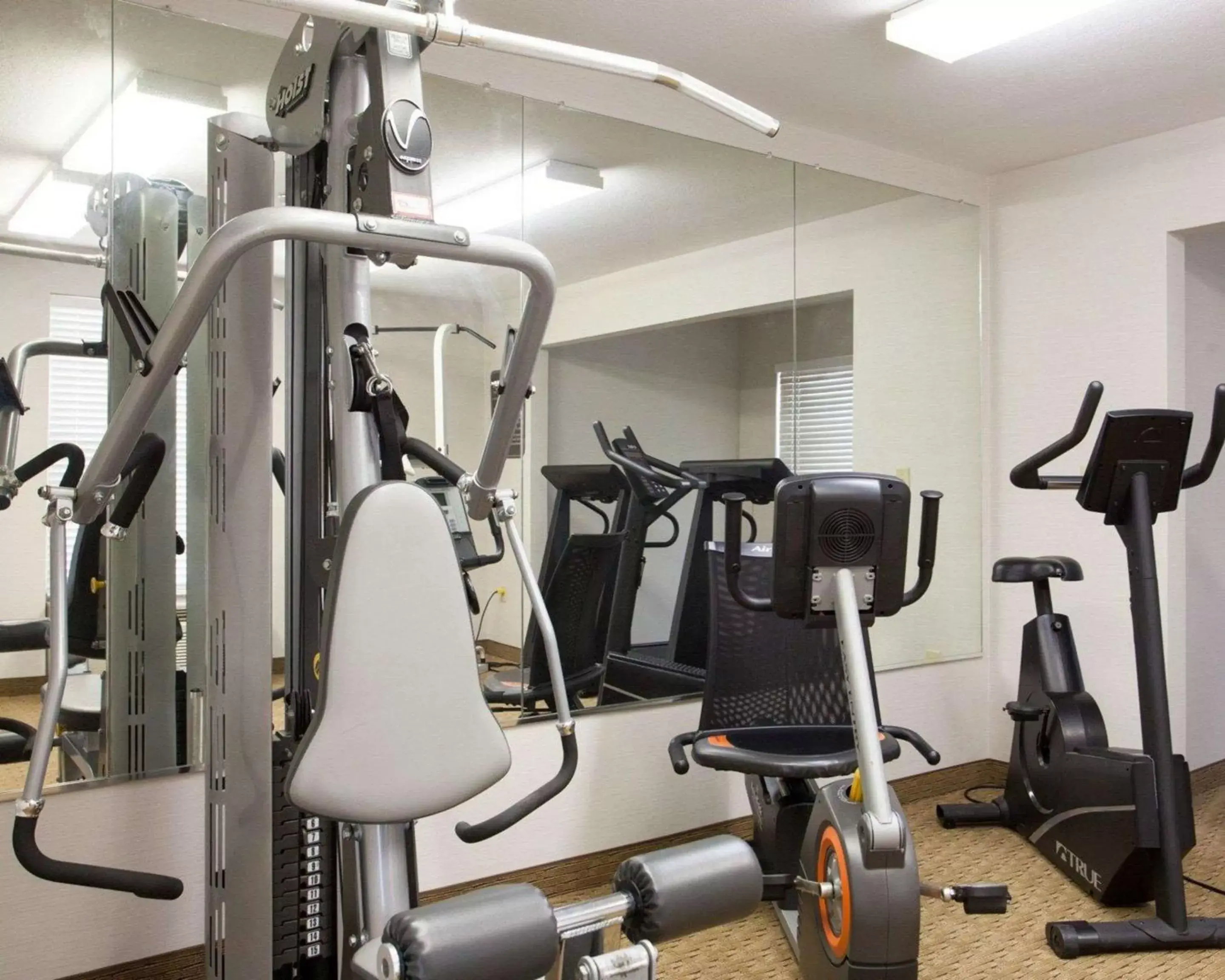 Fitness centre/facilities, Fitness Center/Facilities in Quality Inn & Suites I-40 East