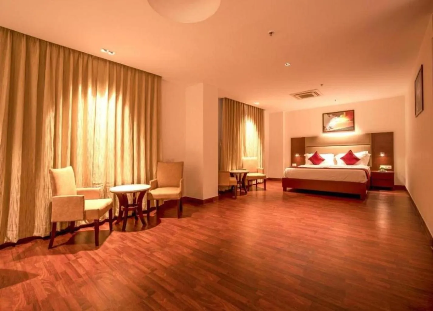 Bedroom, Seating Area in Nio By Tarika, Sector-1, Noida
