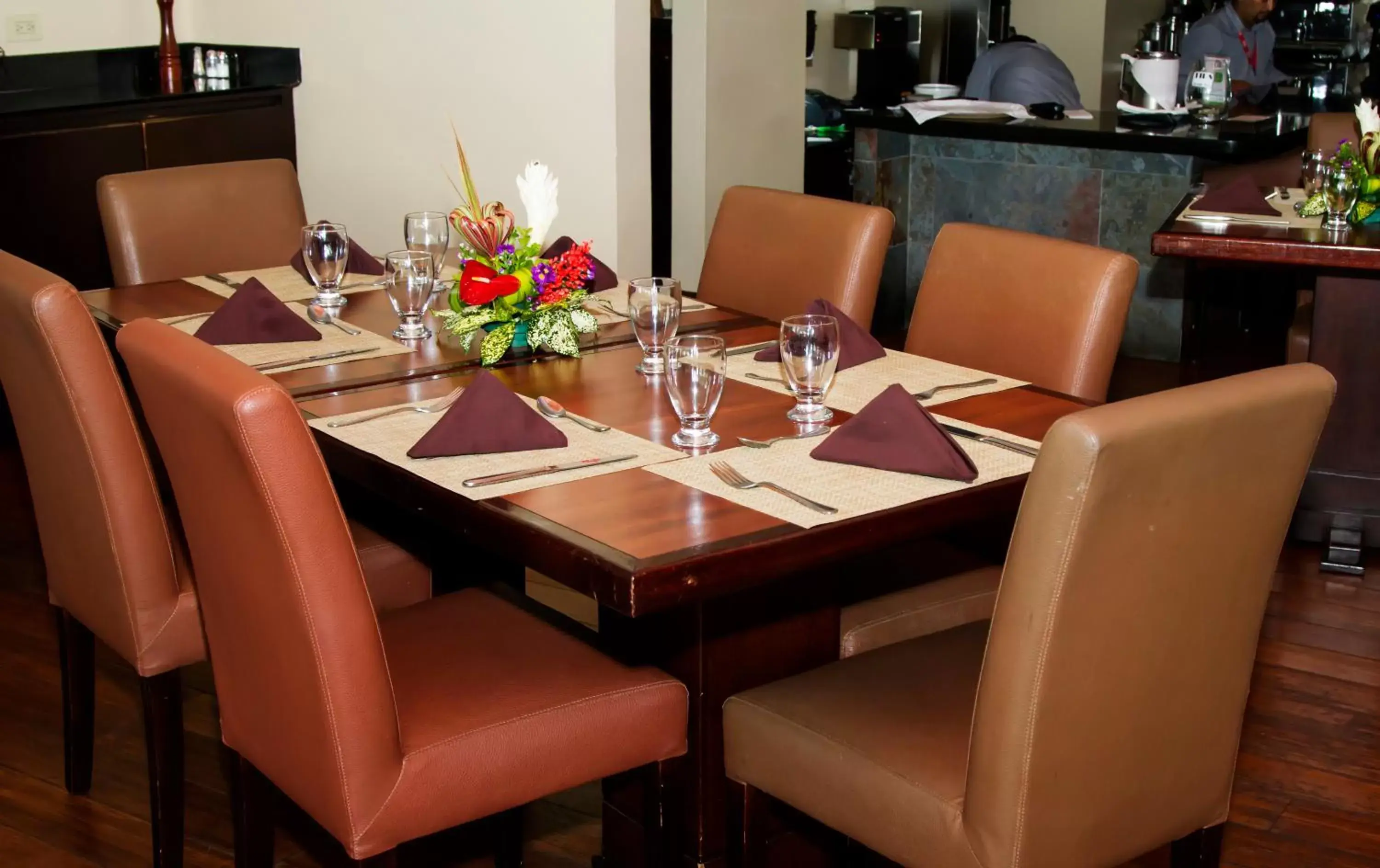 Restaurant/Places to Eat in Rincon del Valle Hotel & Suites