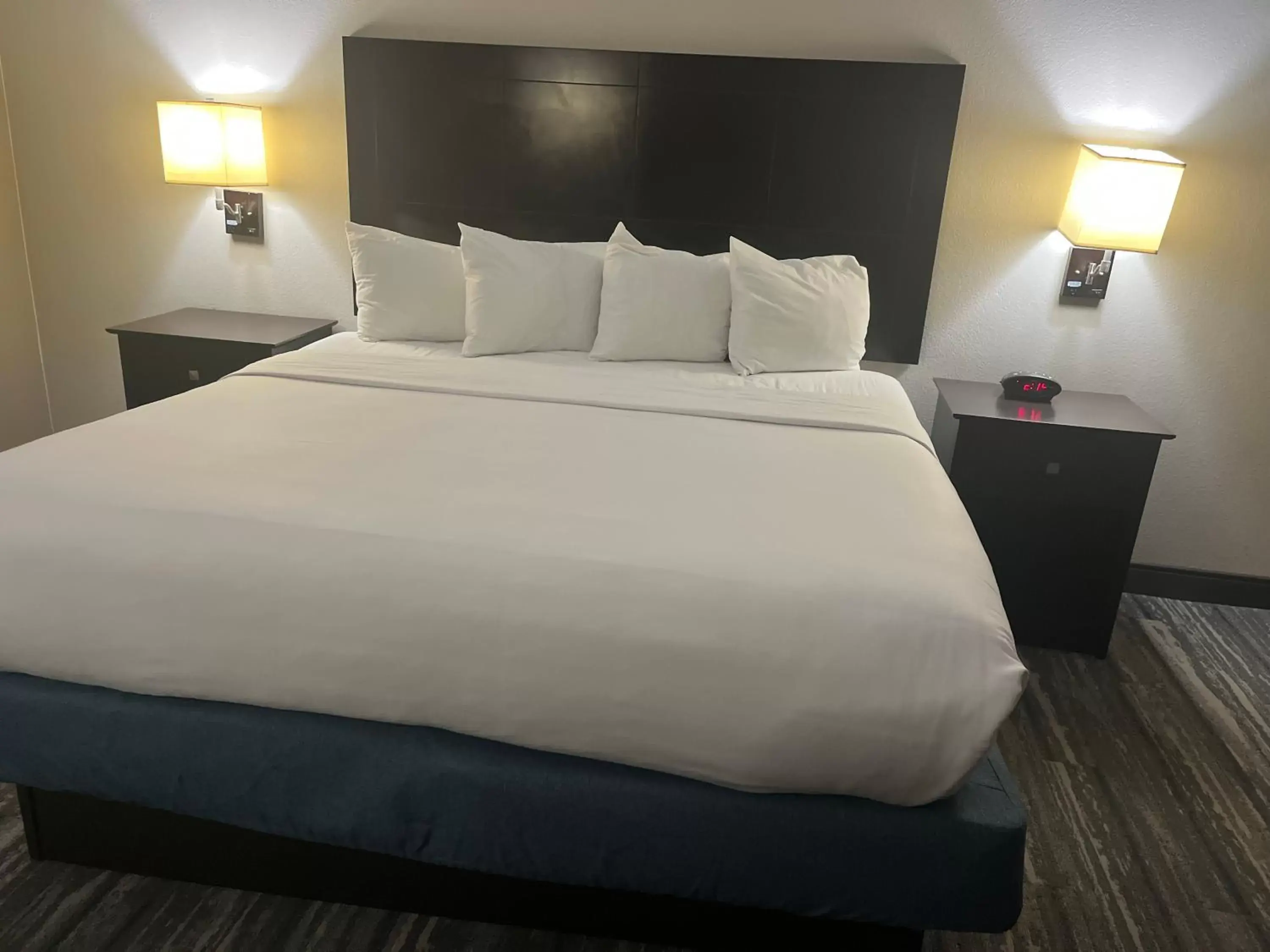 Bed in Comfort Inn & Suites