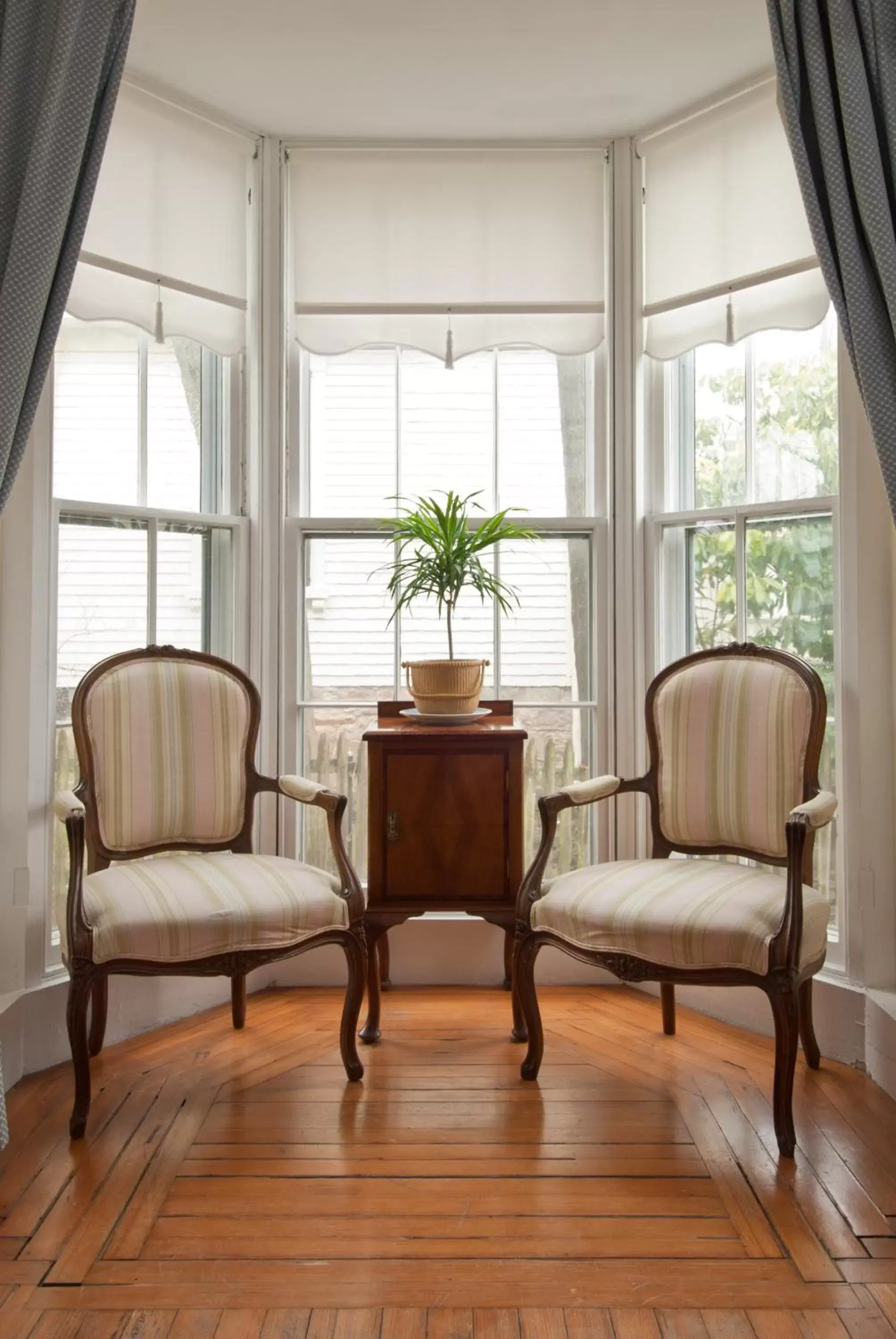 Decorative detail, Seating Area in Marshall Slocum Inn