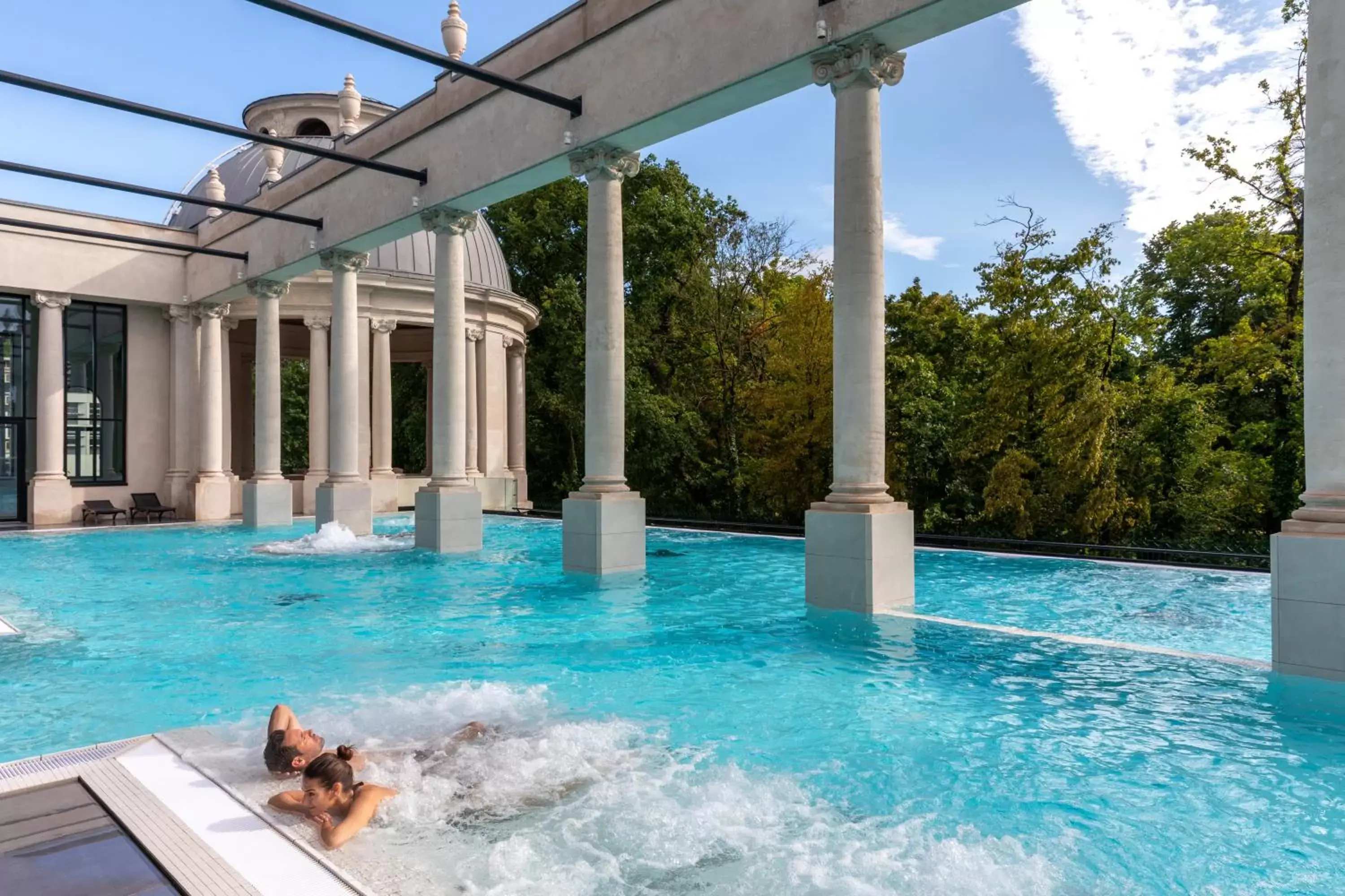 Swimming Pool in Villa Thermae Nancy