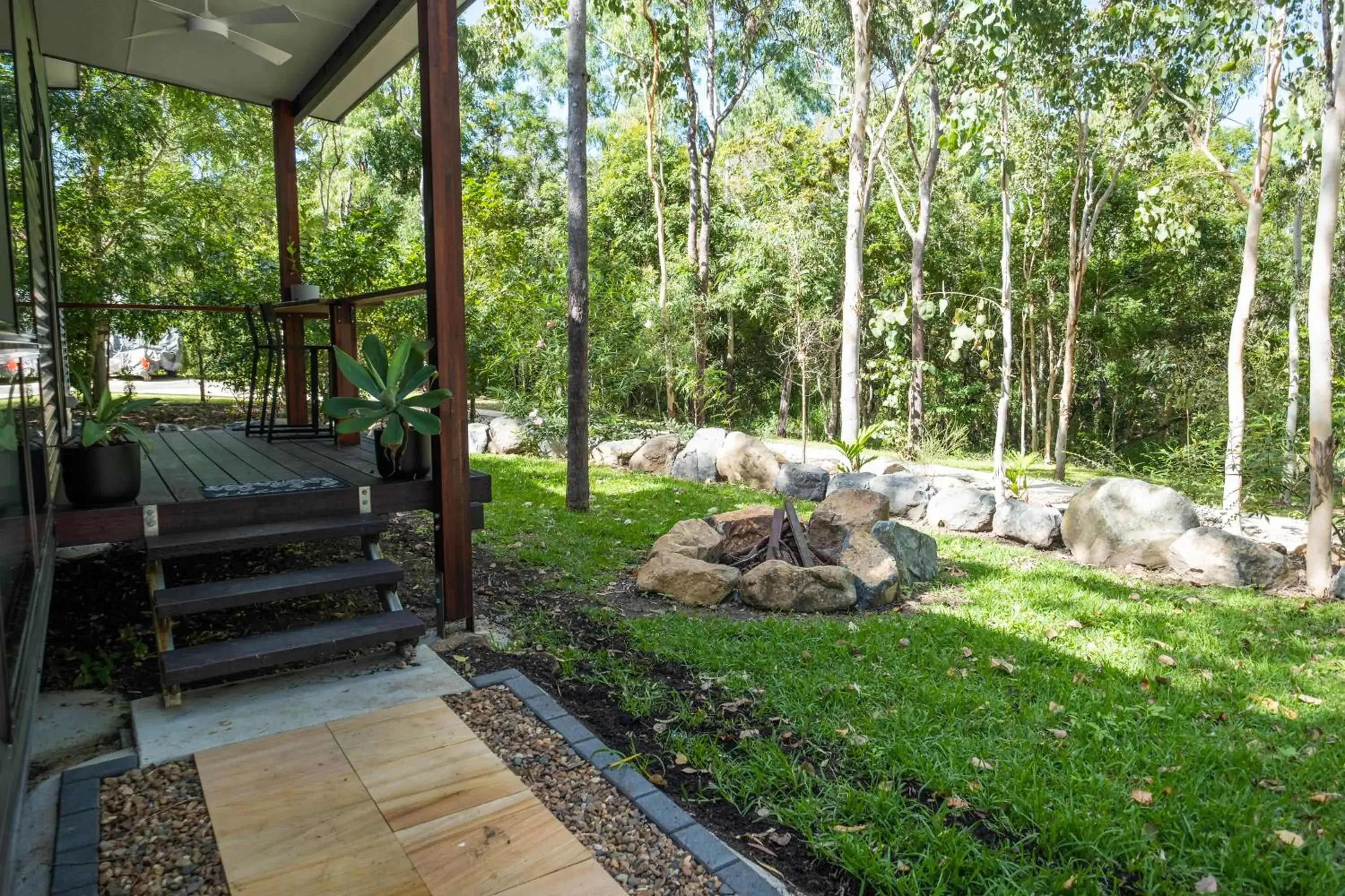 Garden in Airlie Beach Eco Cabins - Adults Only