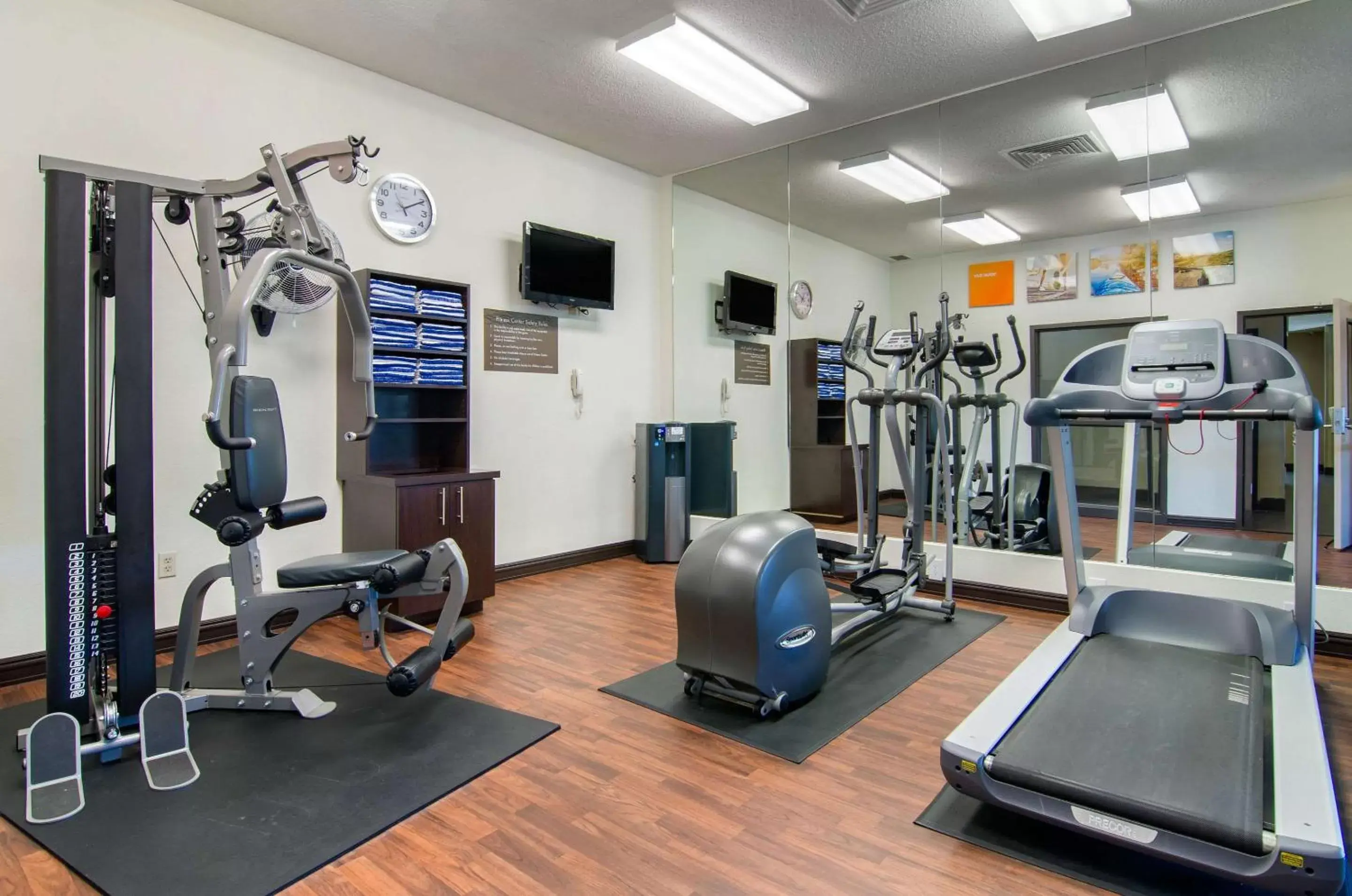 Spa and wellness centre/facilities, Fitness Center/Facilities in Comfort Inn & Suites Near Worlds of Fun