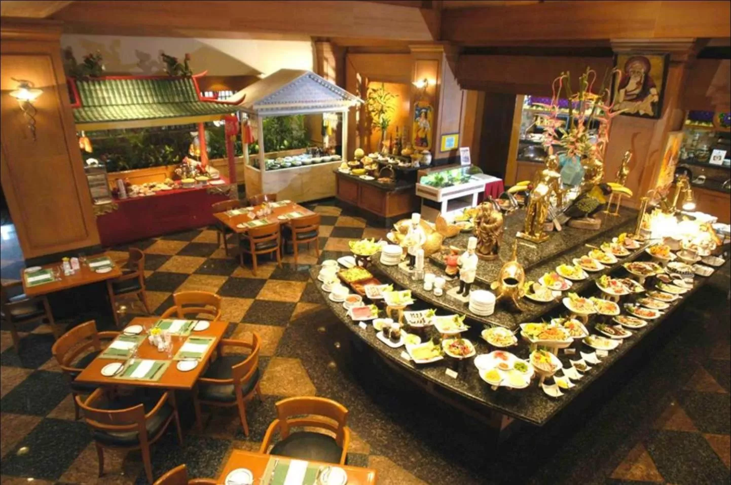 Breakfast in Century Park Hotel