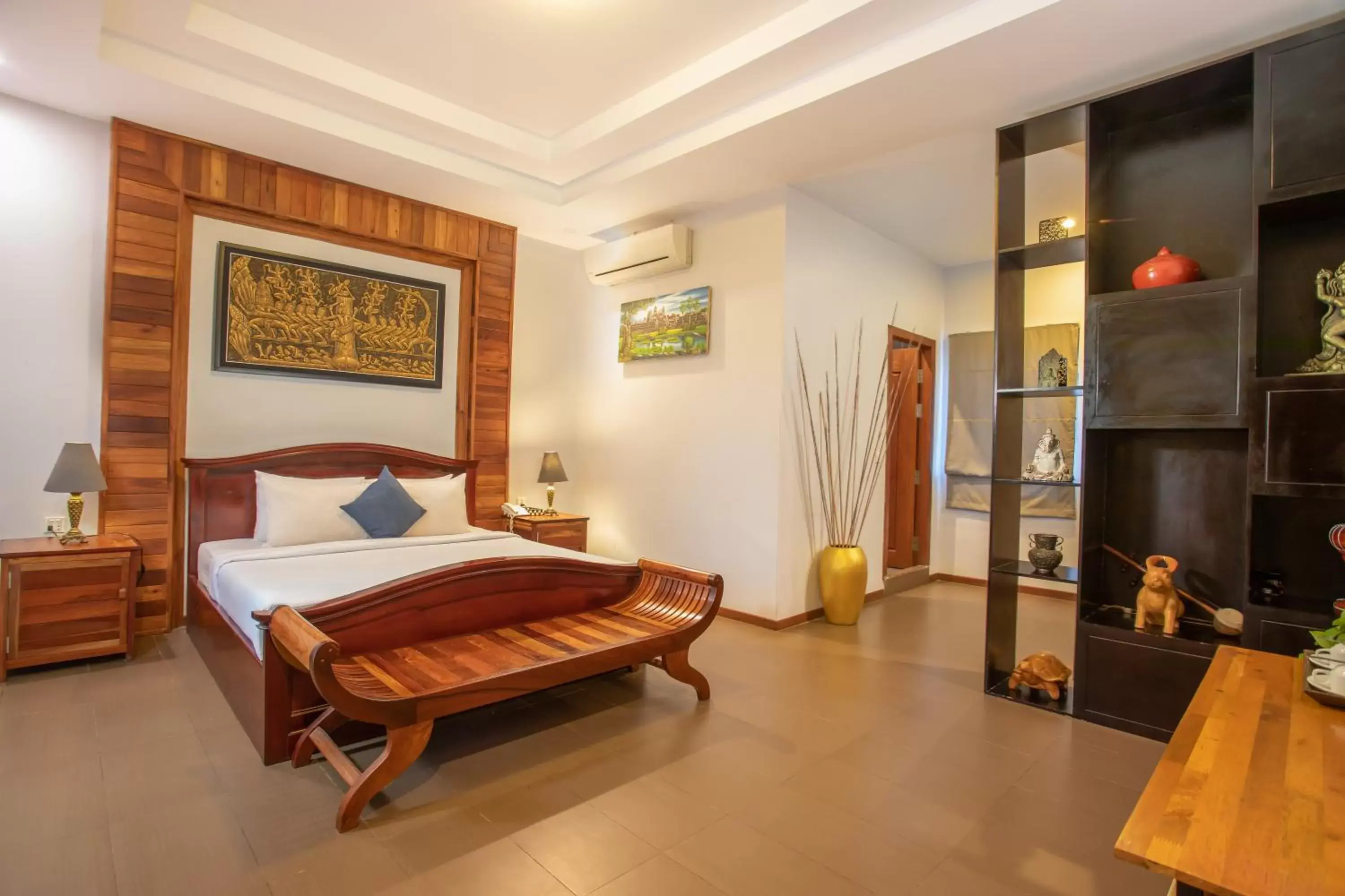 Bed in Indra Porak Residence Hotel