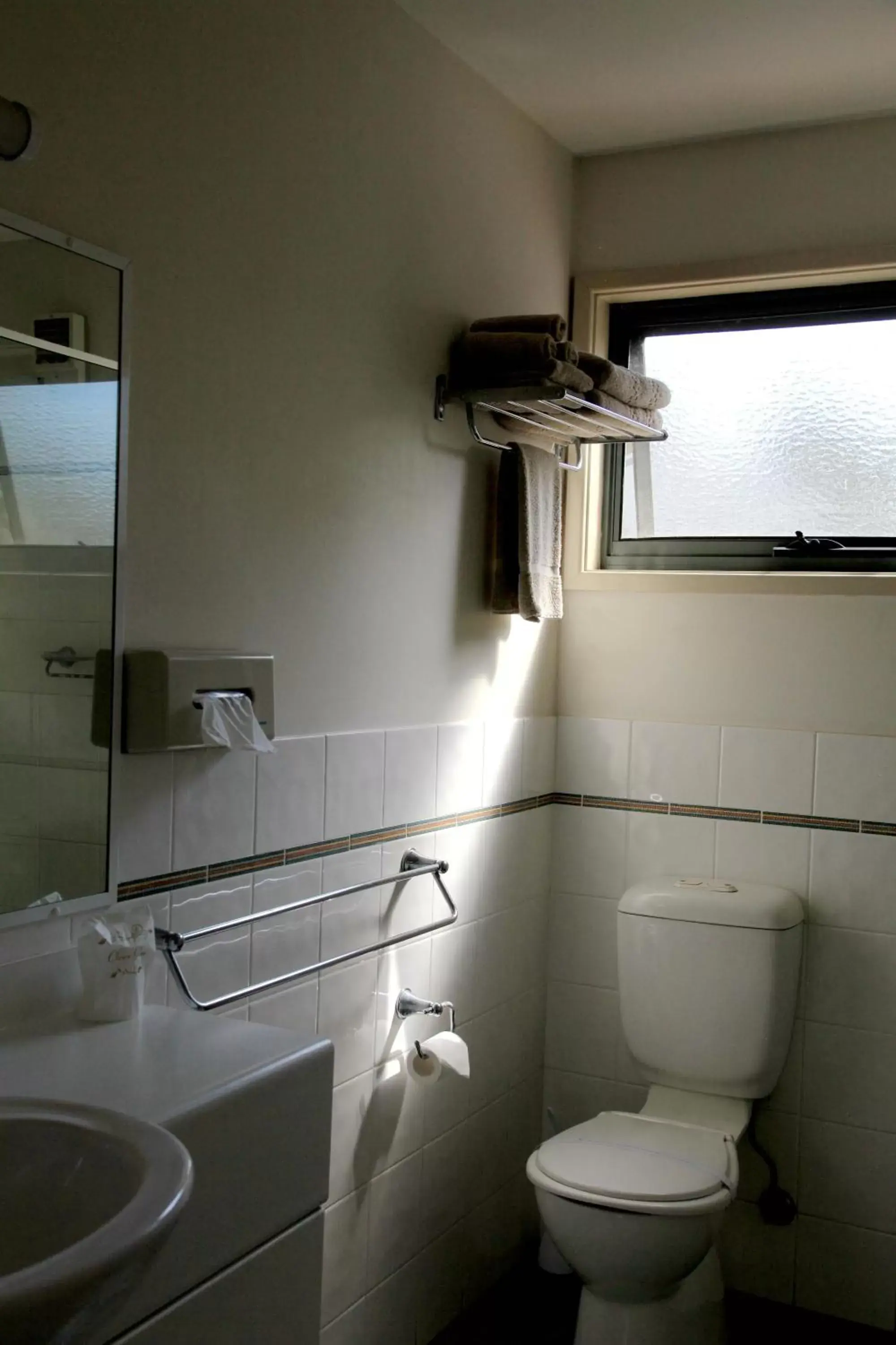 Bathroom in Travellers Motor Village