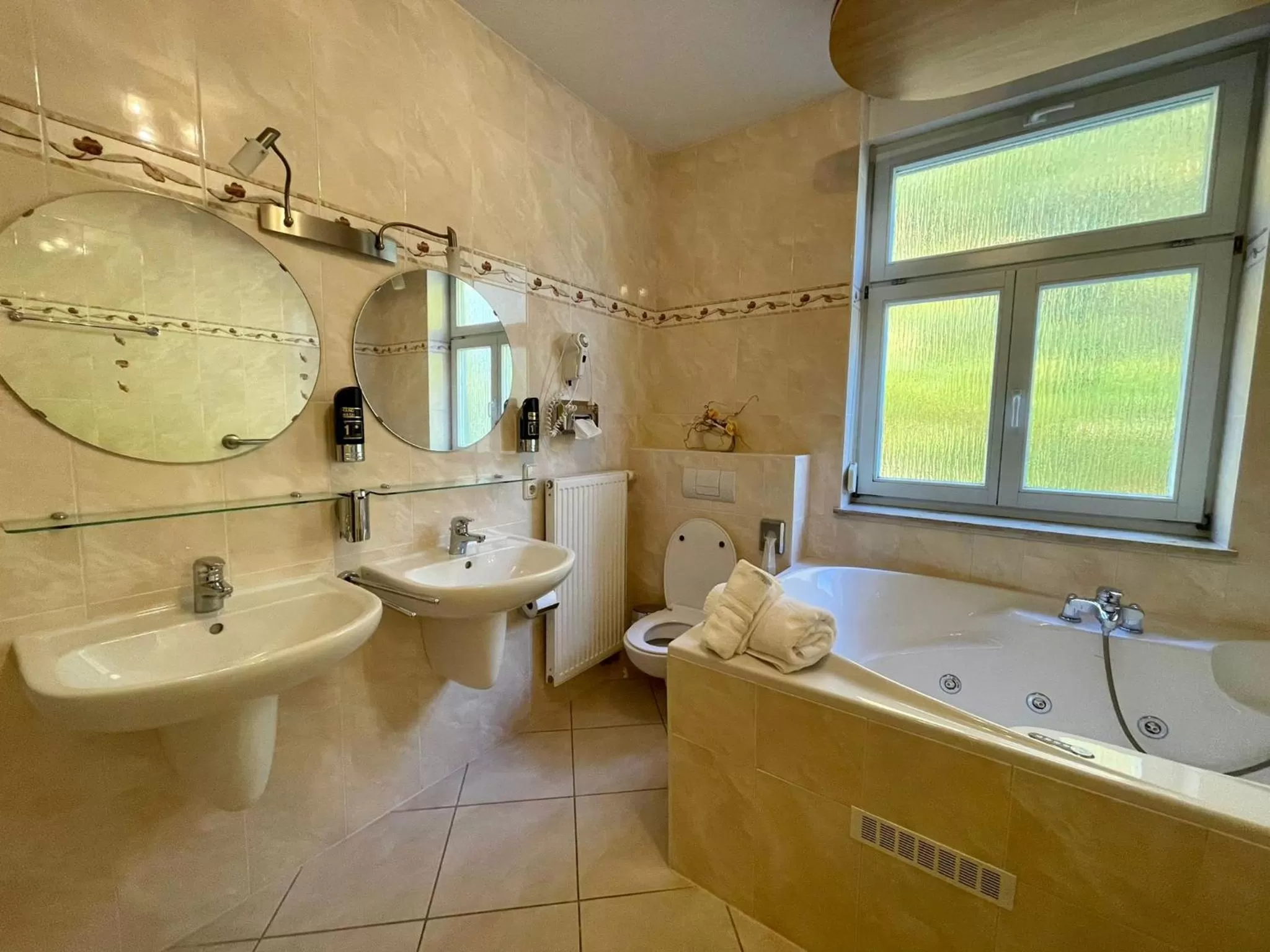 Bathroom in Parkhotel Waldschlösschen