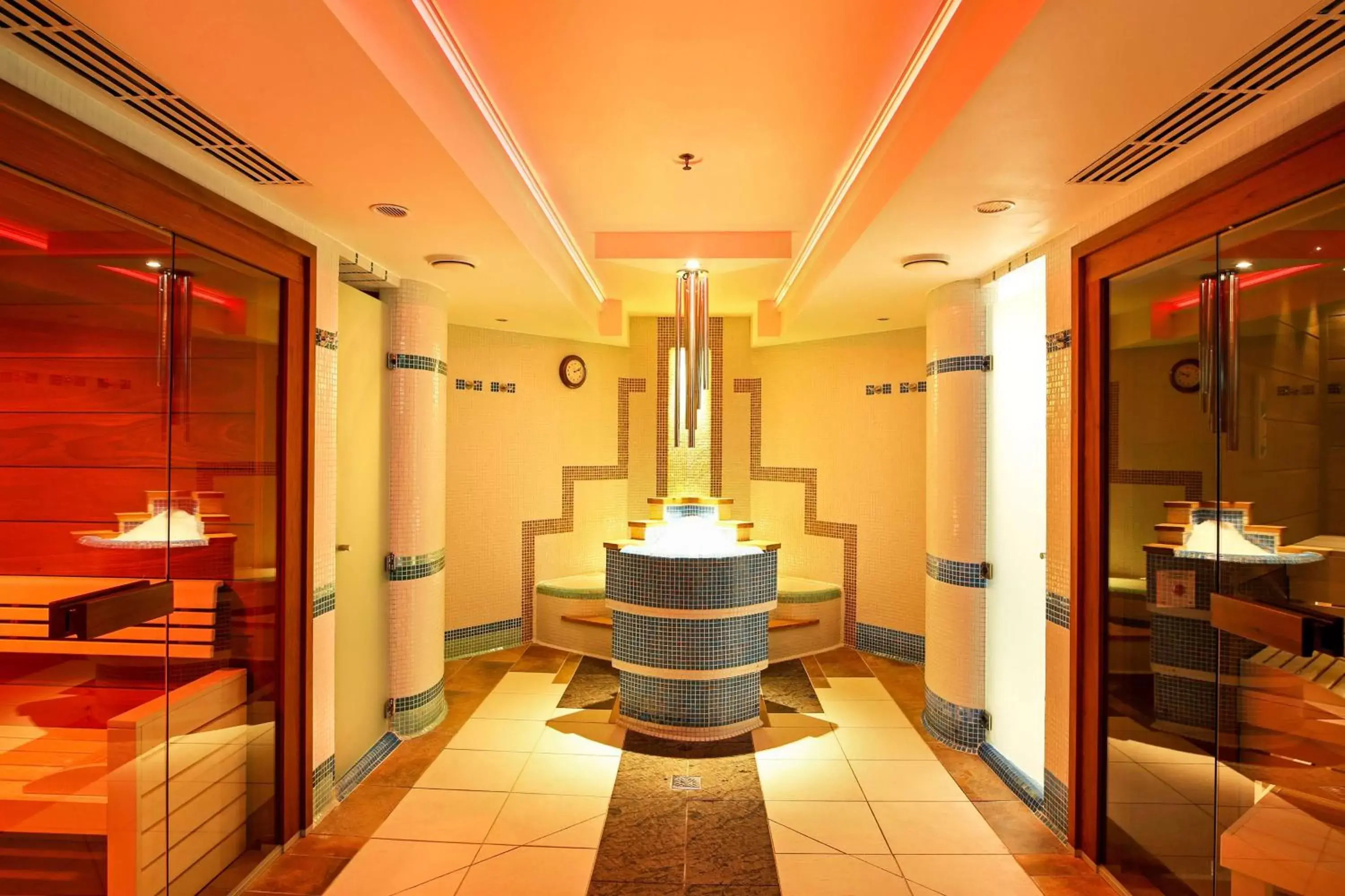 Sauna in Kempinski Hotel Corvinus Budapest