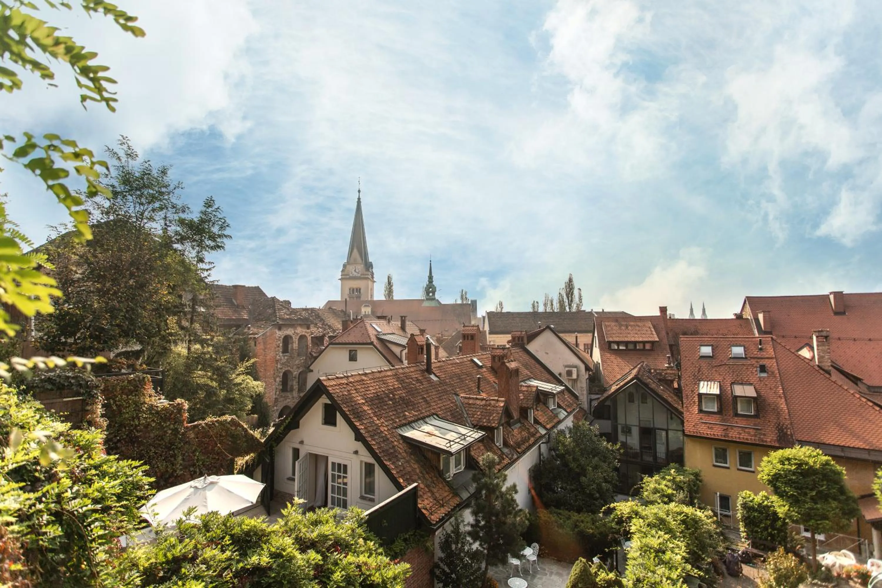 Garden view in Lesar Hotel Angel - Member of Hip Hotels