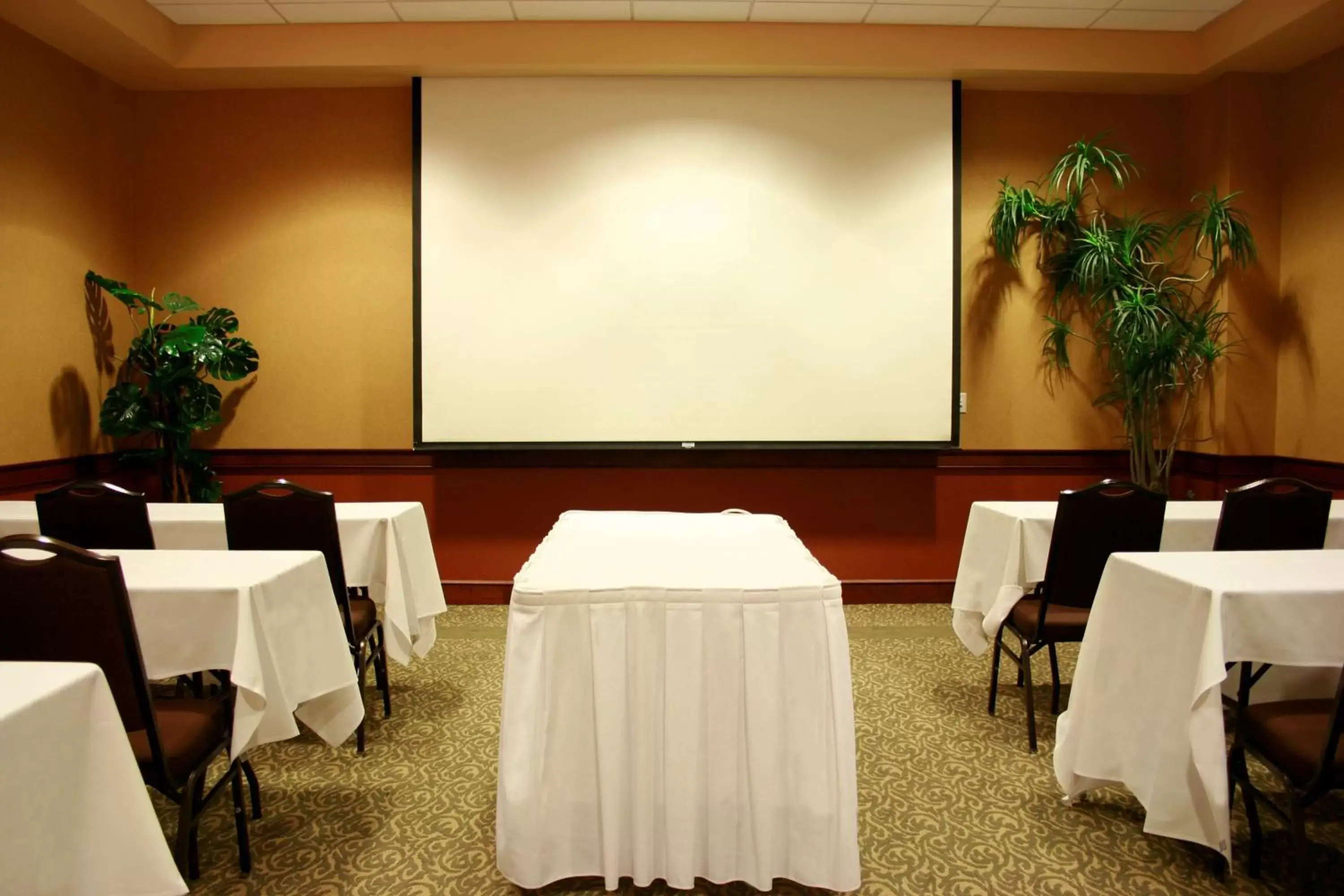 Meeting/conference room in Jefferson Street Inn, a Member of Radisson Individuals